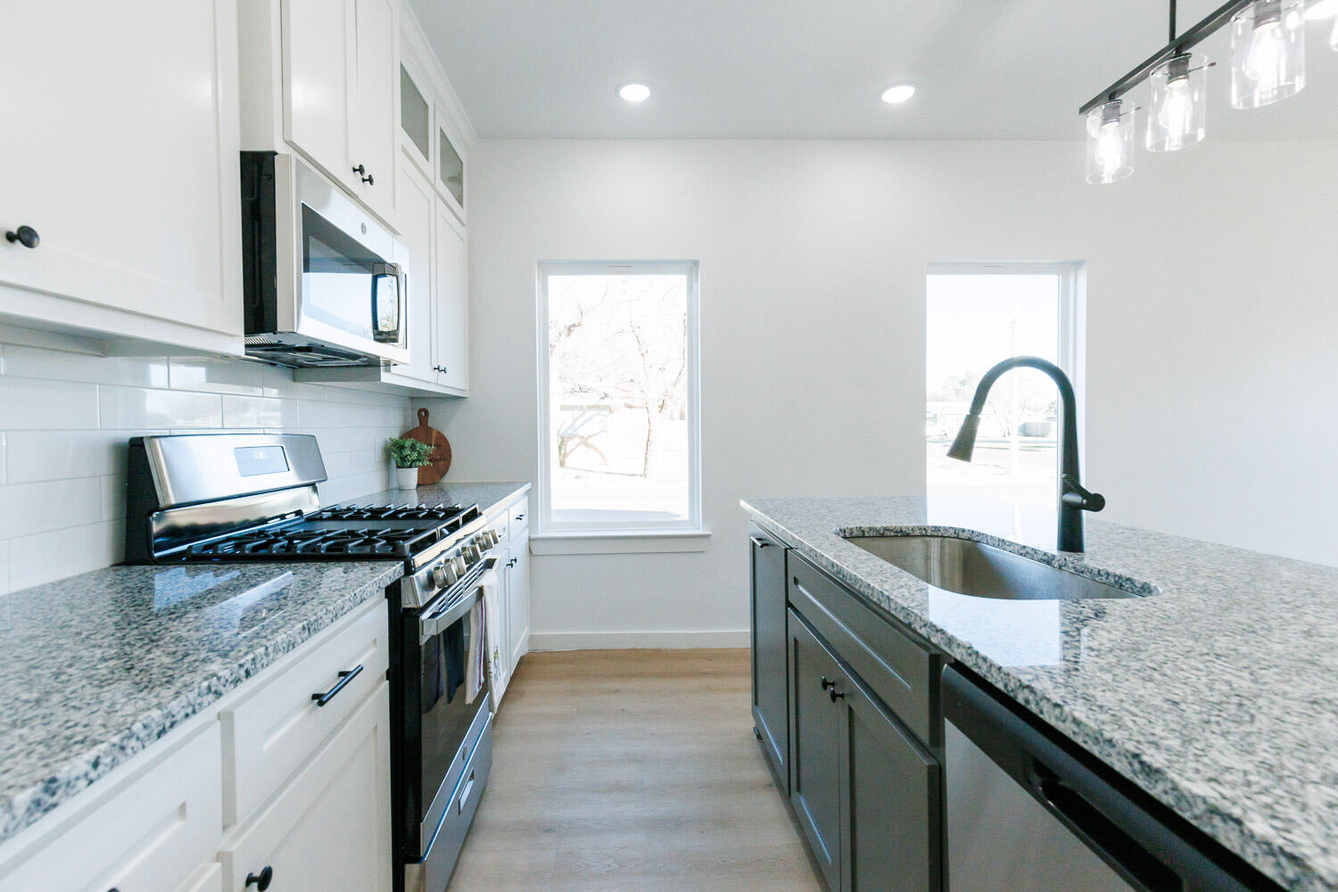2002 16th Street, A & B Property Photo 12