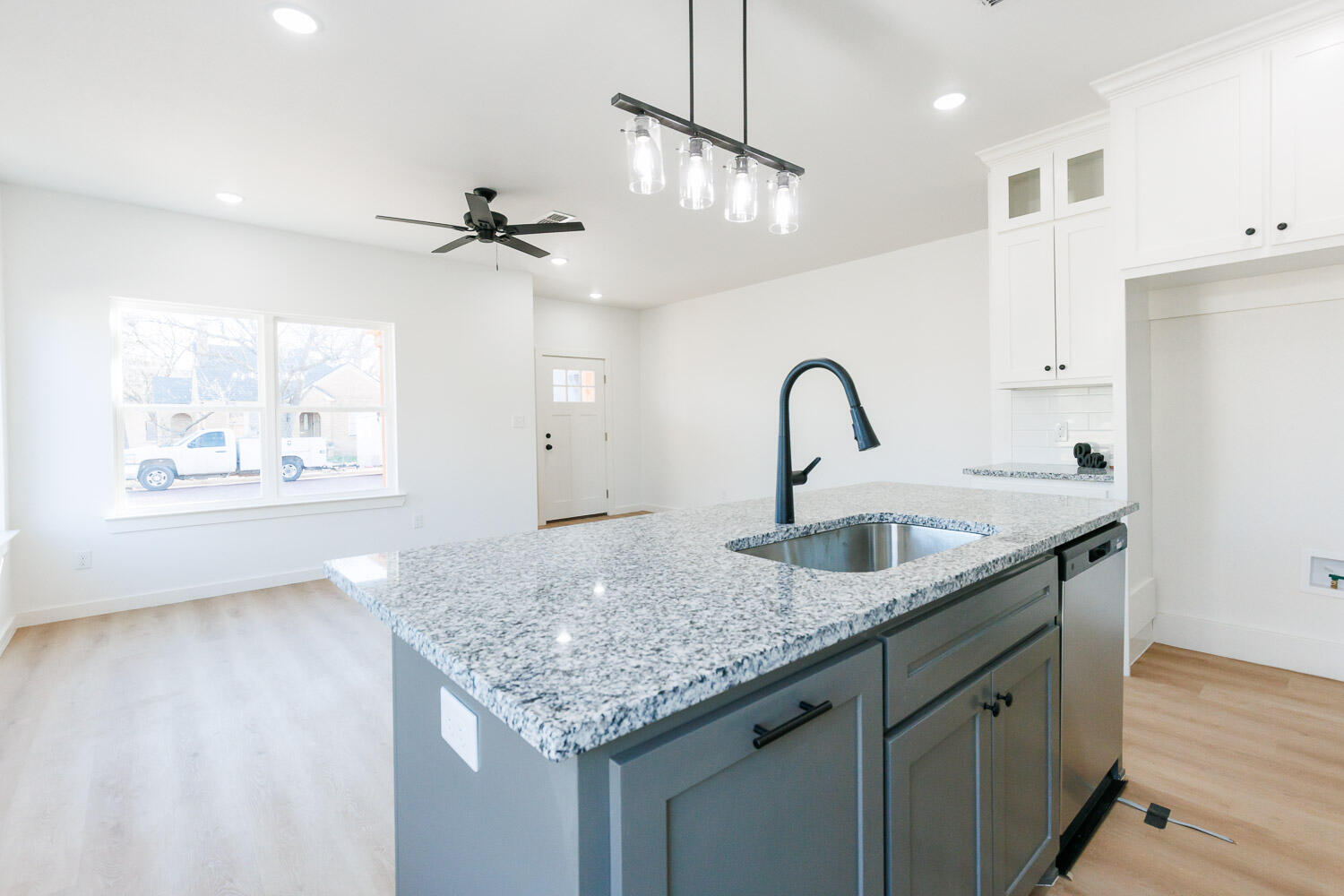 2002 16th Street, A & B Property Photo 13