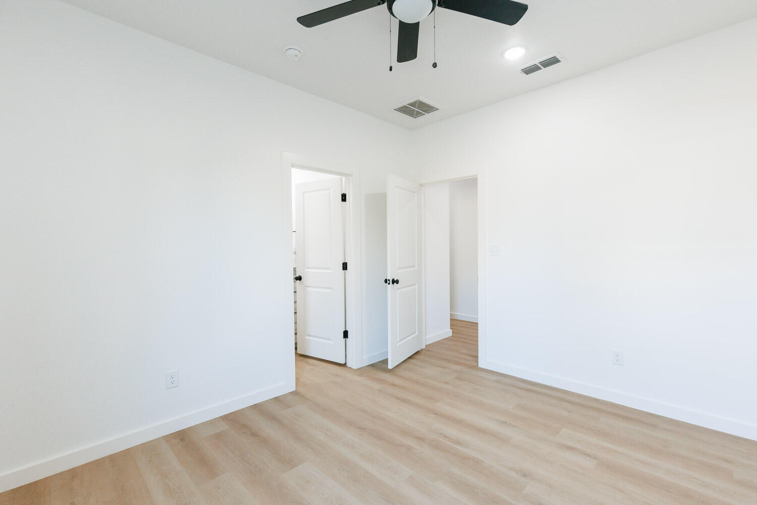 2002 16th Street, A & B Property Photo 21