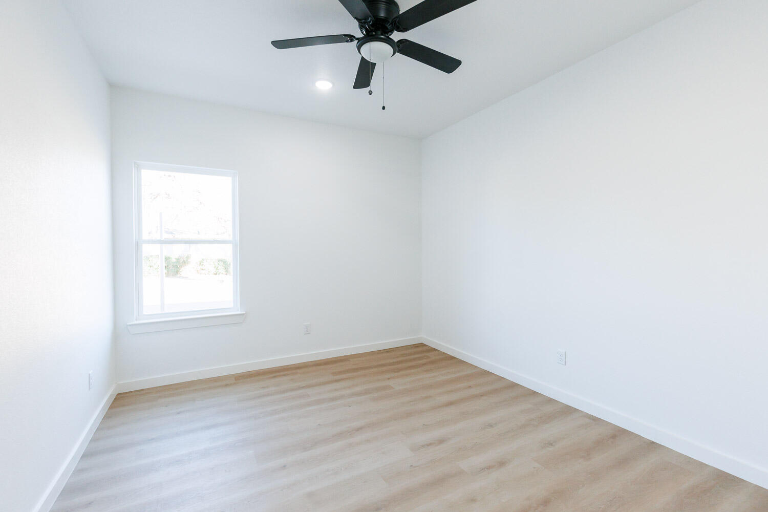 2002 16th Street, A & B Property Photo 25