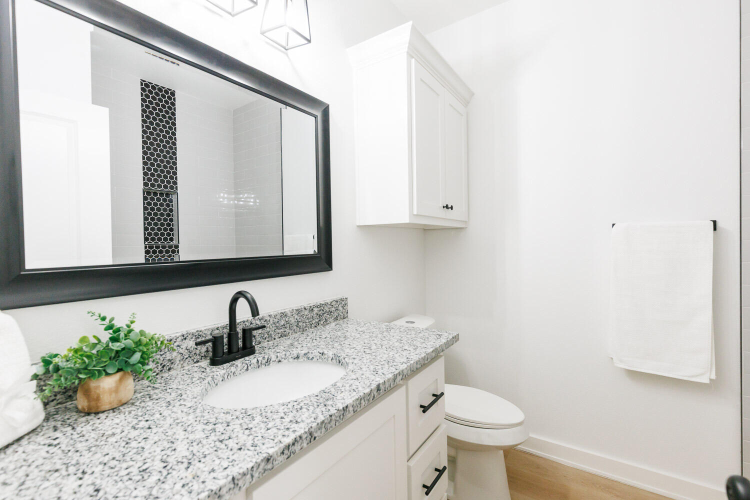 2002 16th Street, A & B Property Photo 27