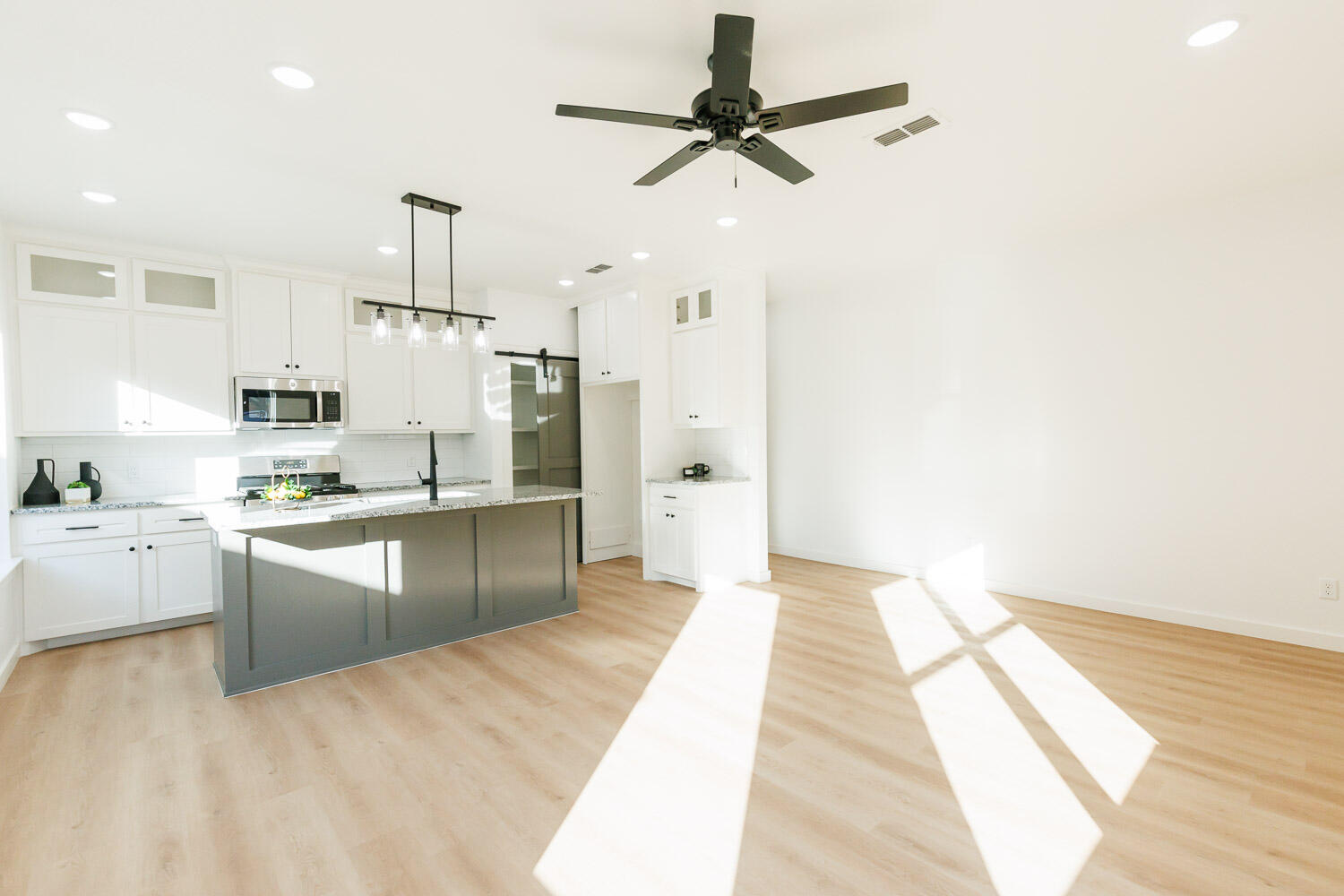 2002 16th Street, A & B Property Photo 39