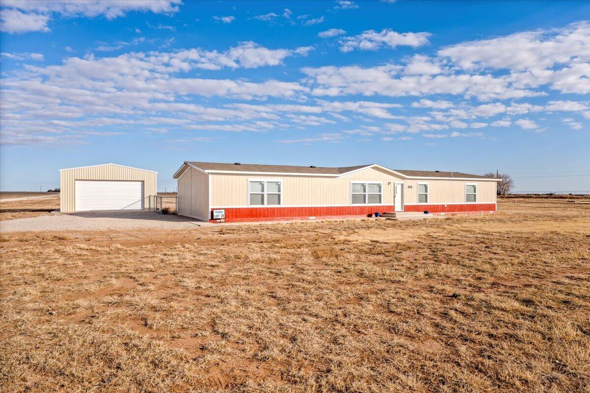 693 Fm 179 Property Photo 1
