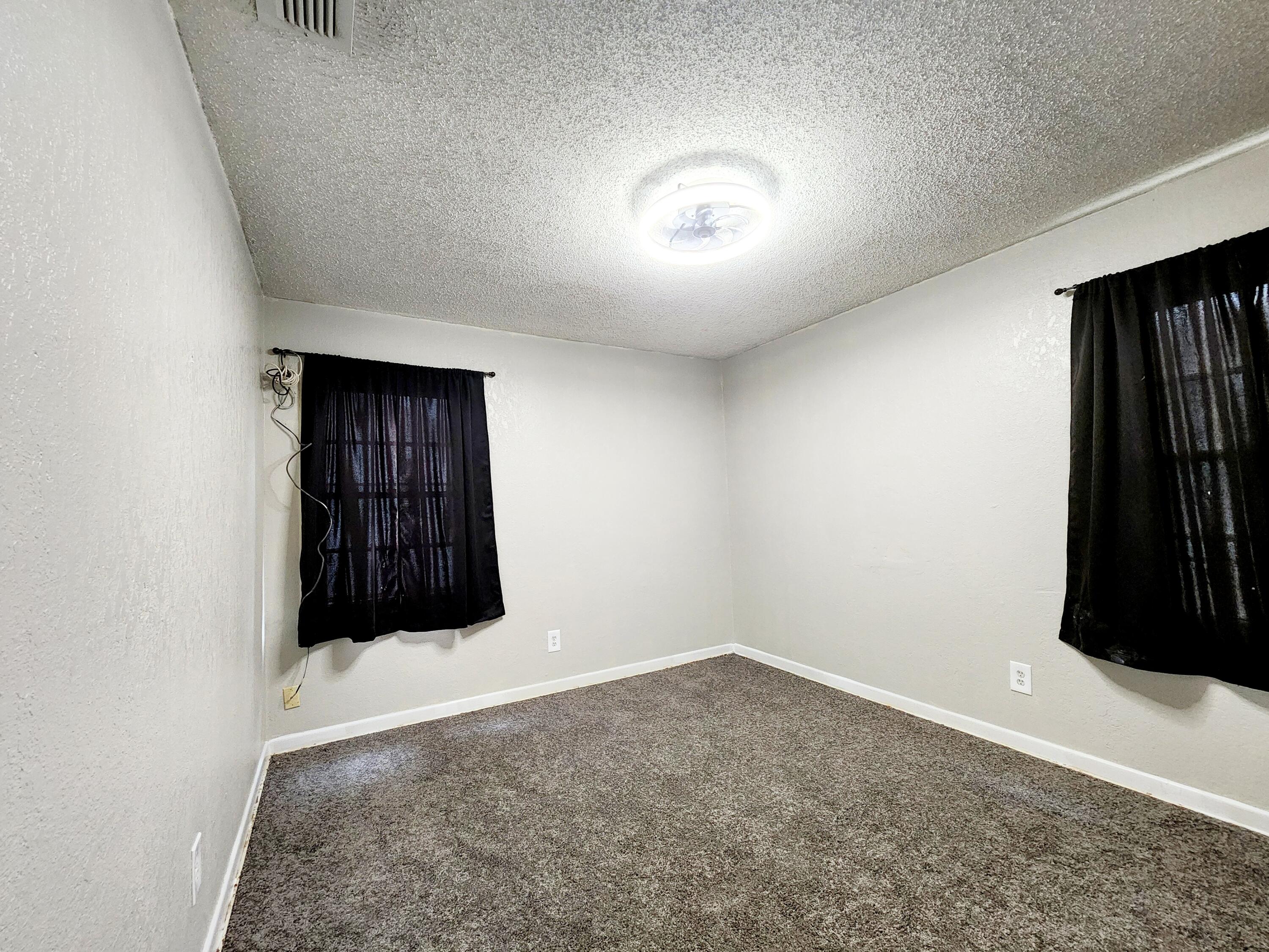 1505 Ave G Property Photo 14