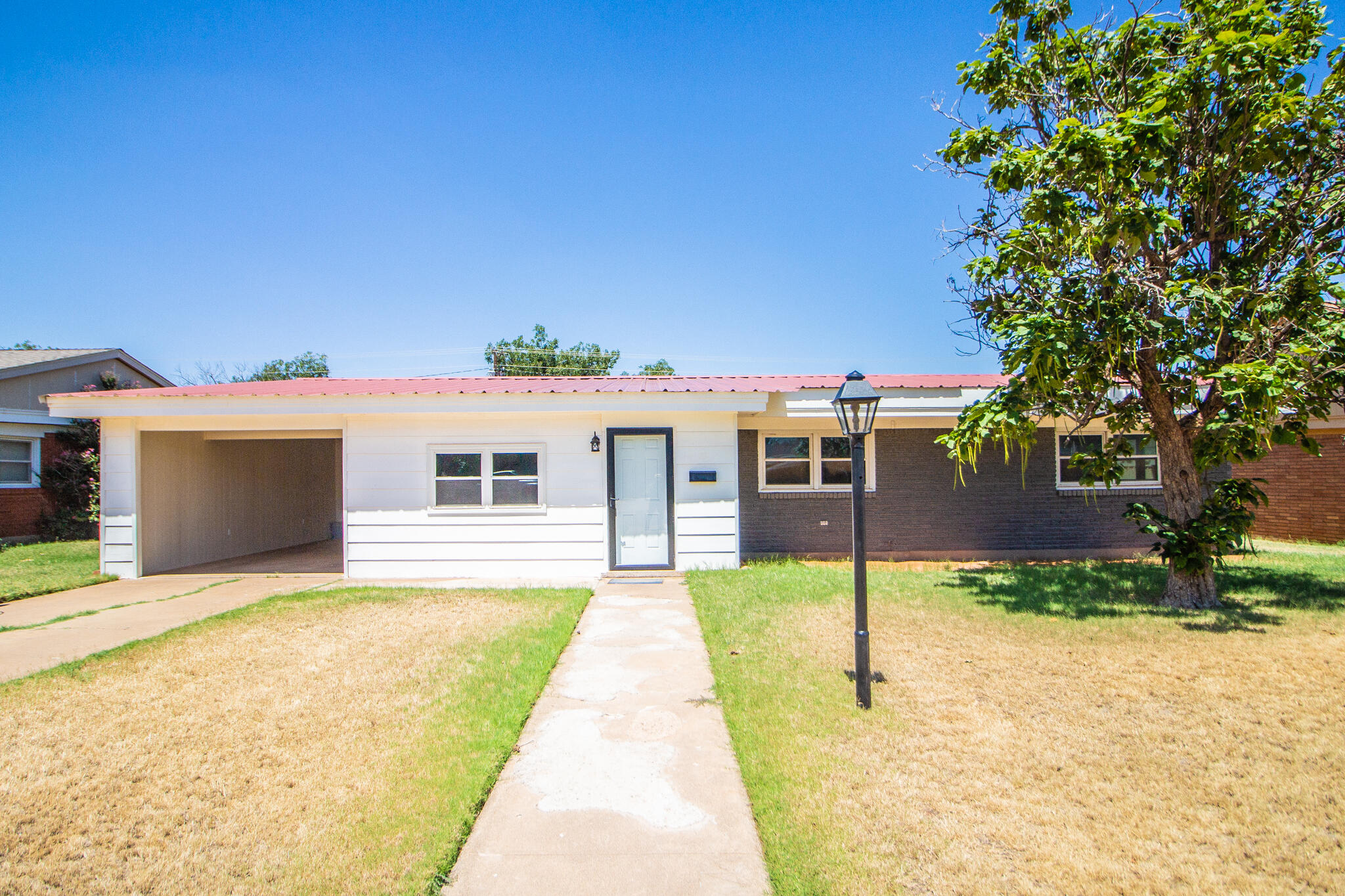 1411 E Tate Street Property Photo 1