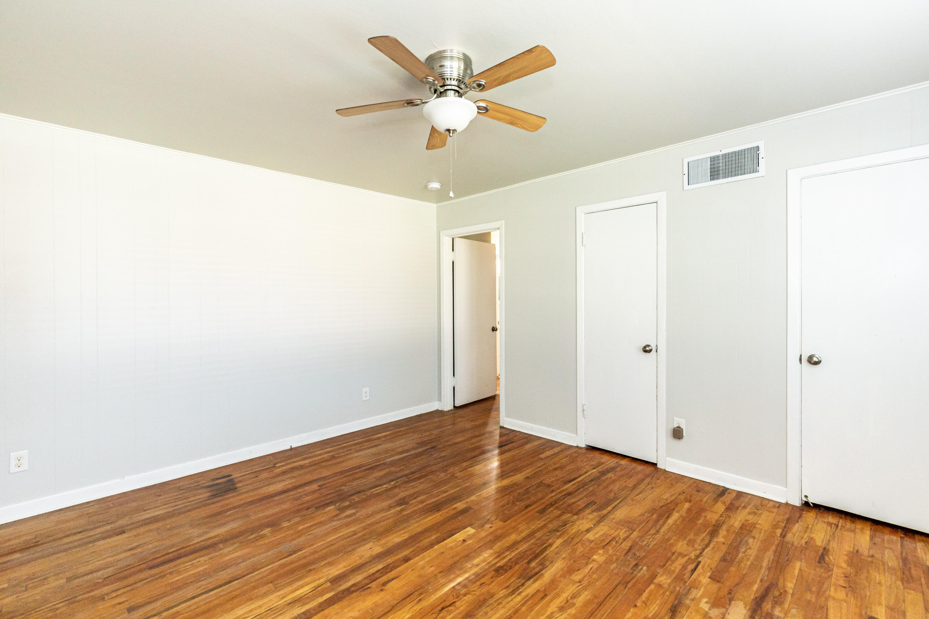 2506 Kenosha Avenue Property Photo 8
