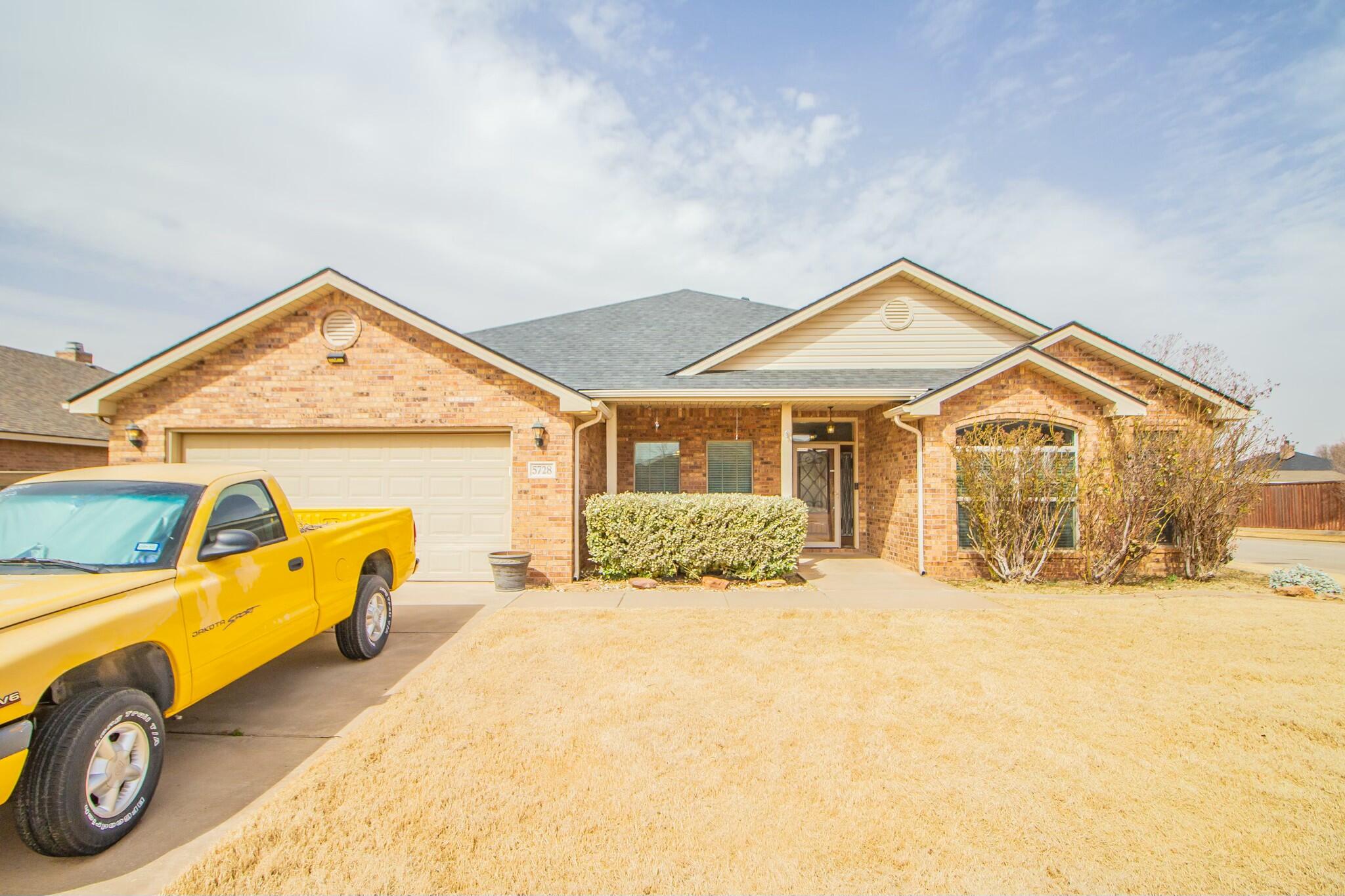 5728 109th Street Property Photo 2