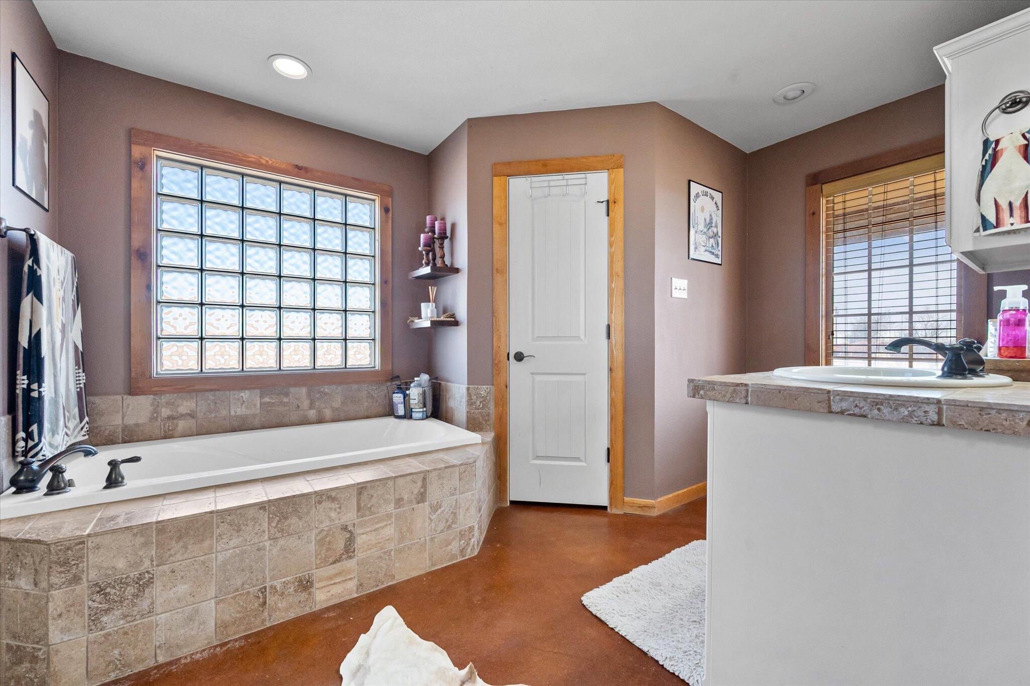 9110 F M 1729 Property Photo 24