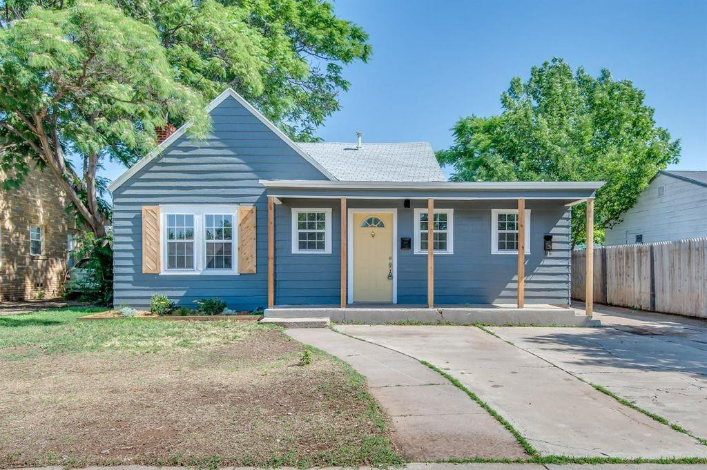 1910 26th Street, Front Property Photo 1