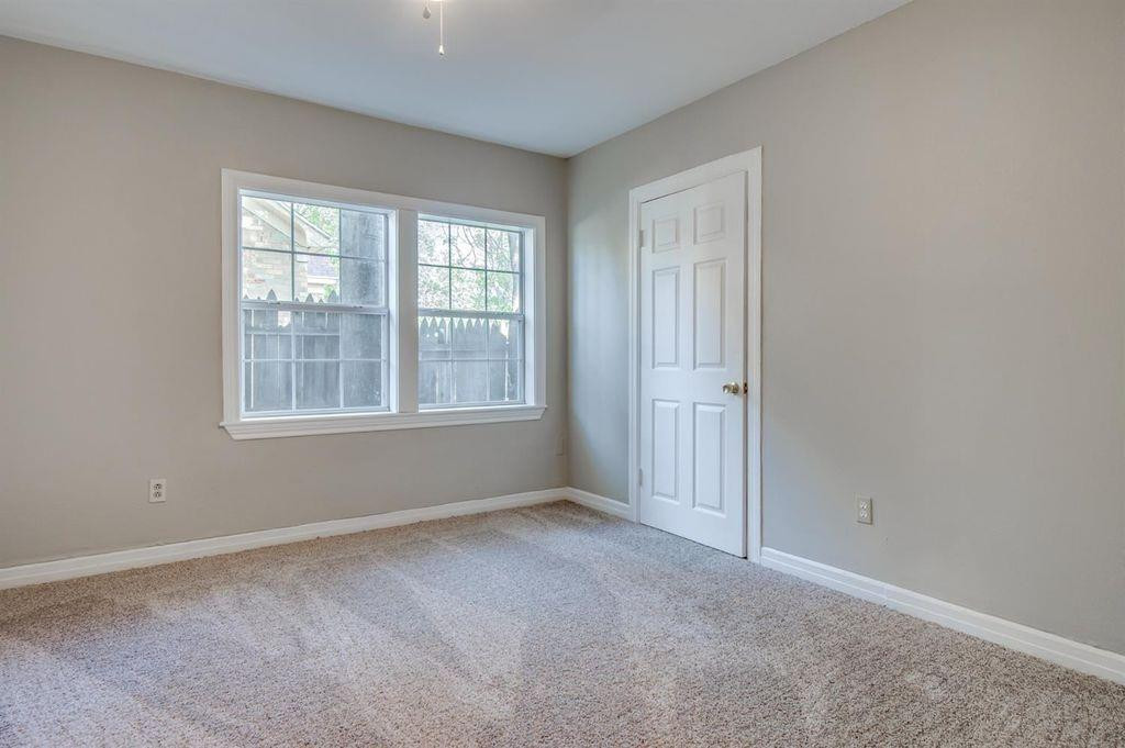 1910 26th Street, Front Property Photo 16