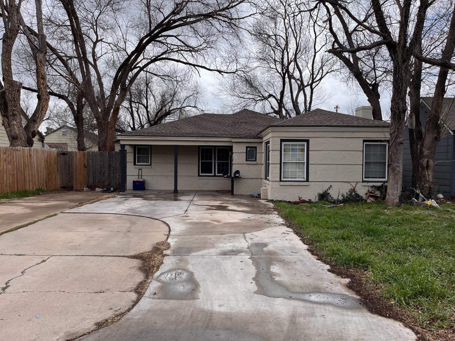 2613 25th Street, Front Property Photo 1