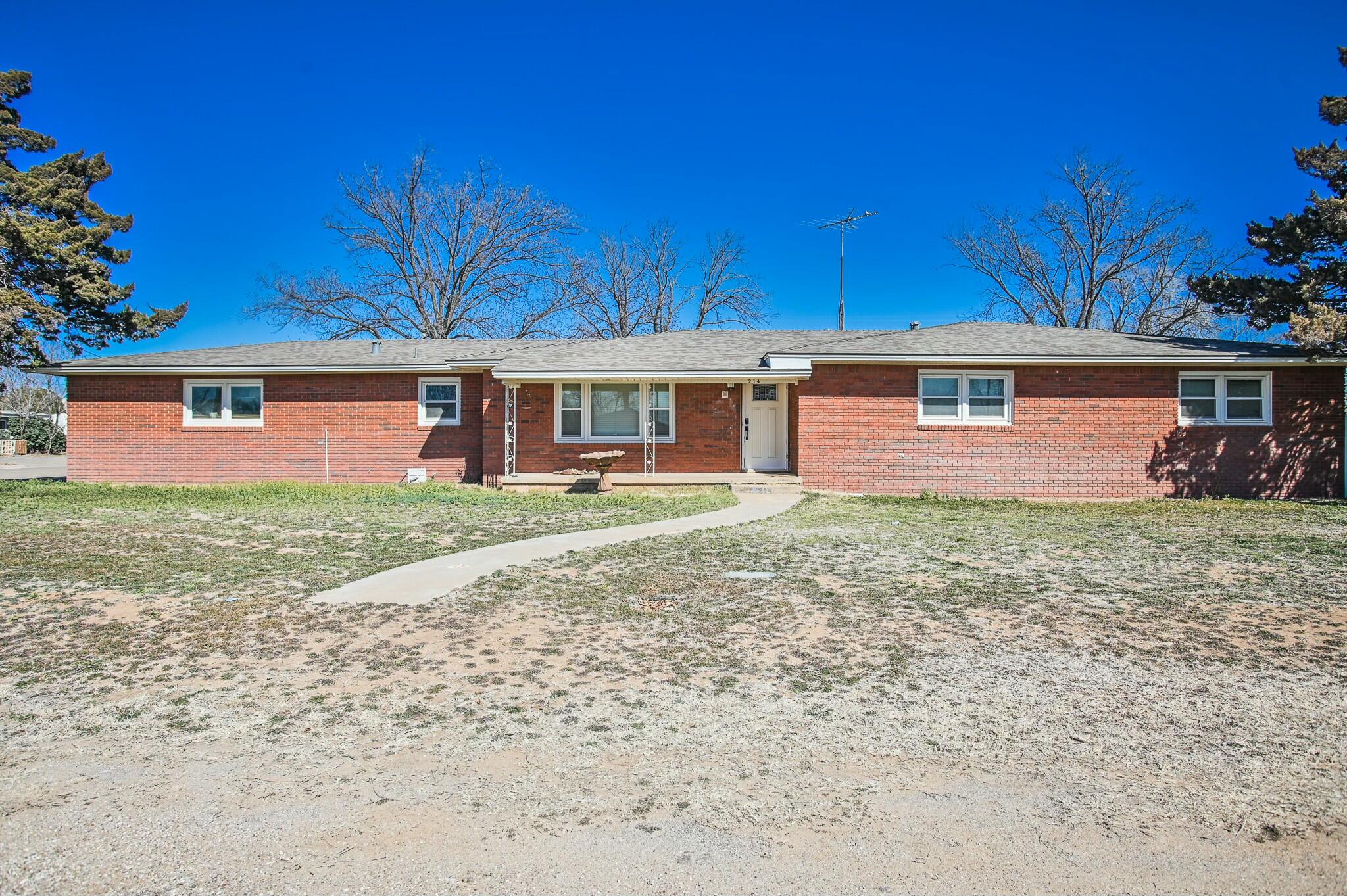 214 4th Street Property Photo 1