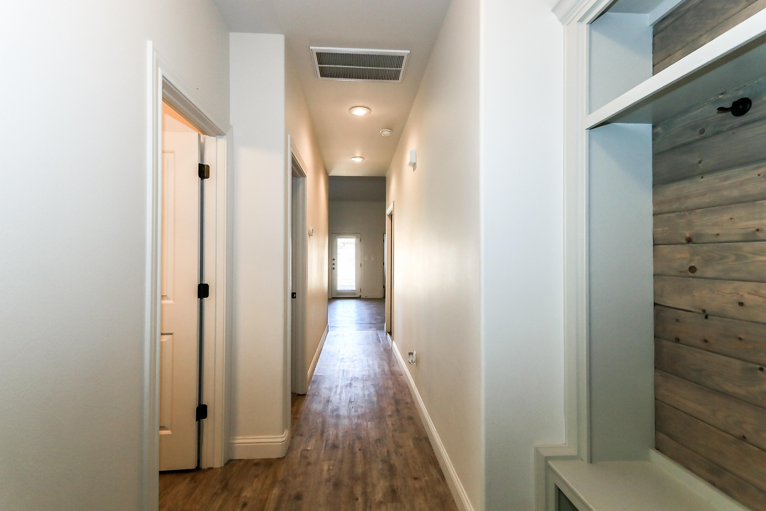 11104 Acme Street Property Photo 8