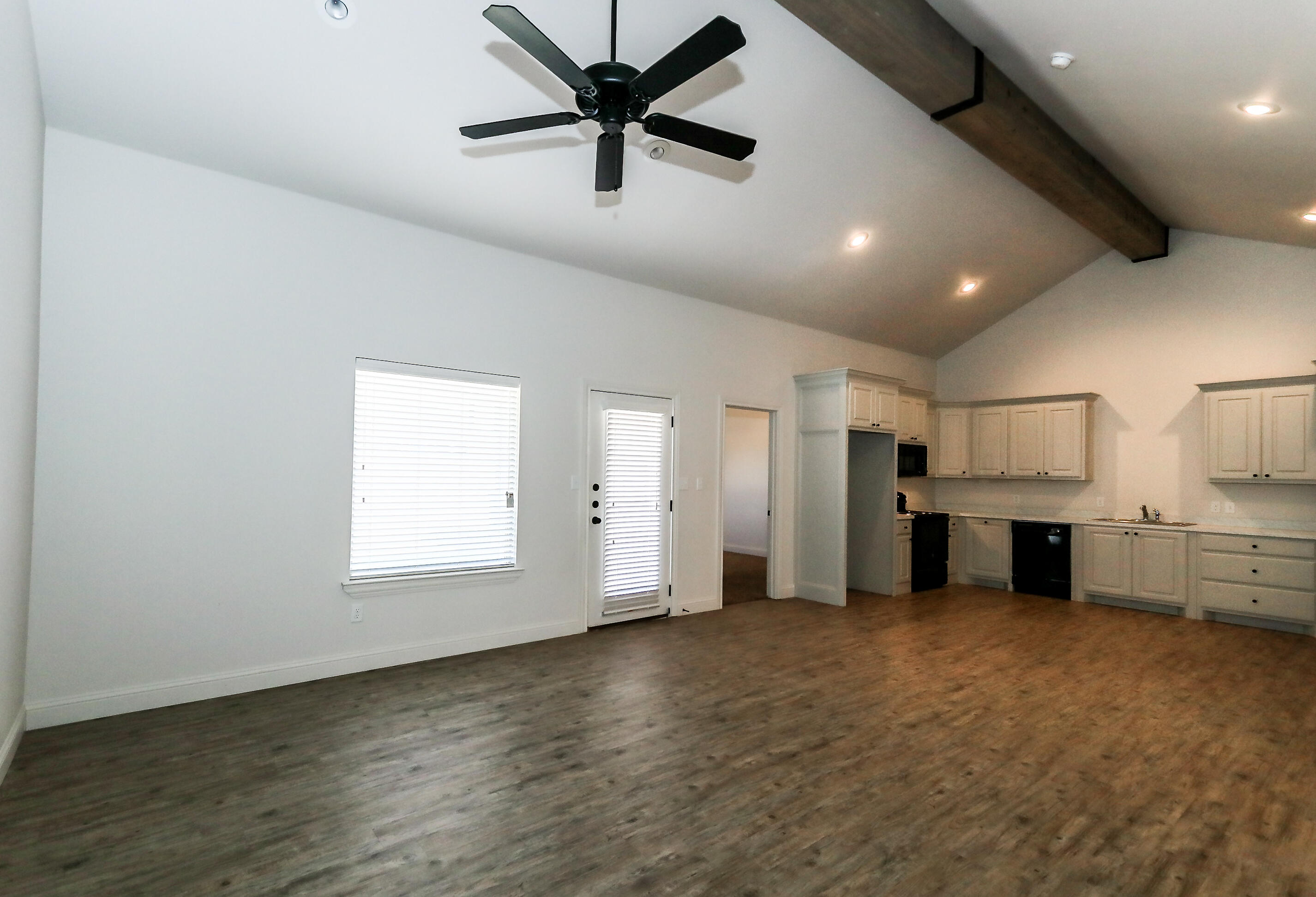 11104 Acme Street Property Photo 10