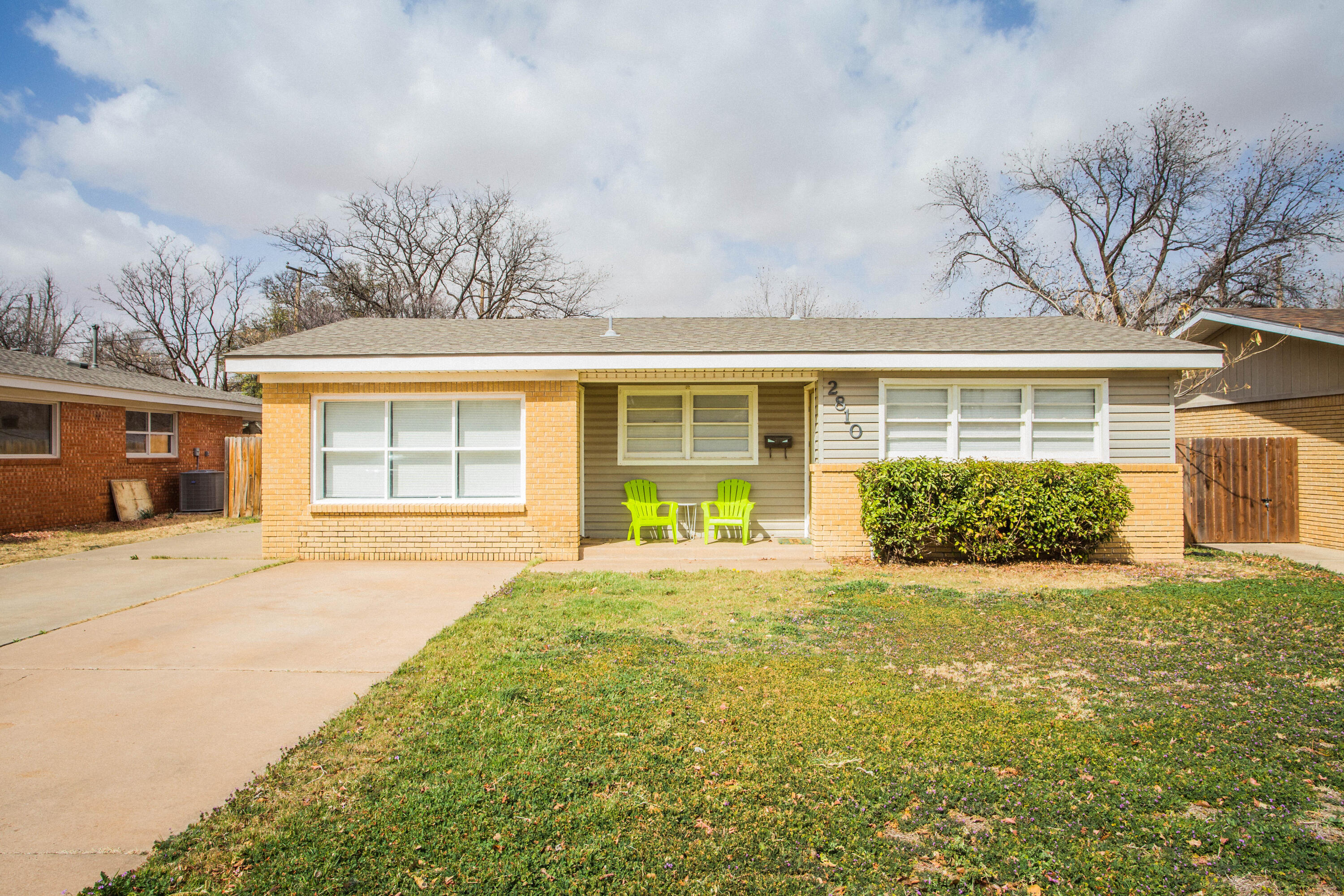 2810 54th Street Property Photo 2
