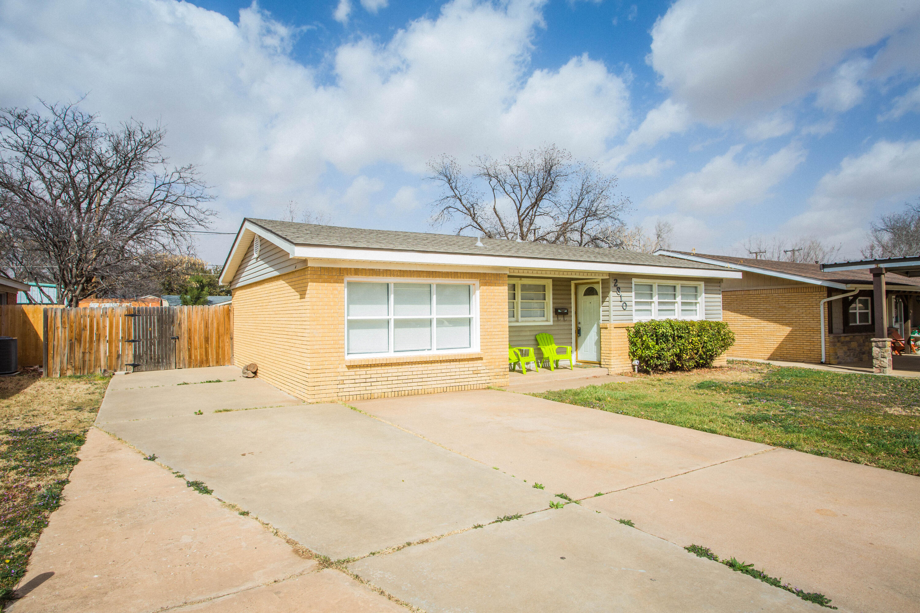 2810 54th Street Property Photo 3