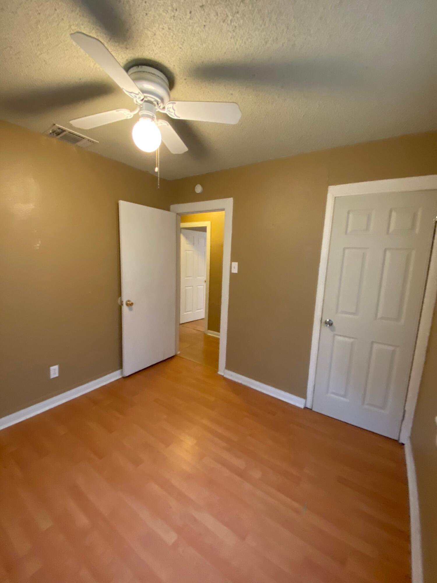 2111 25th Street Property Photo 5