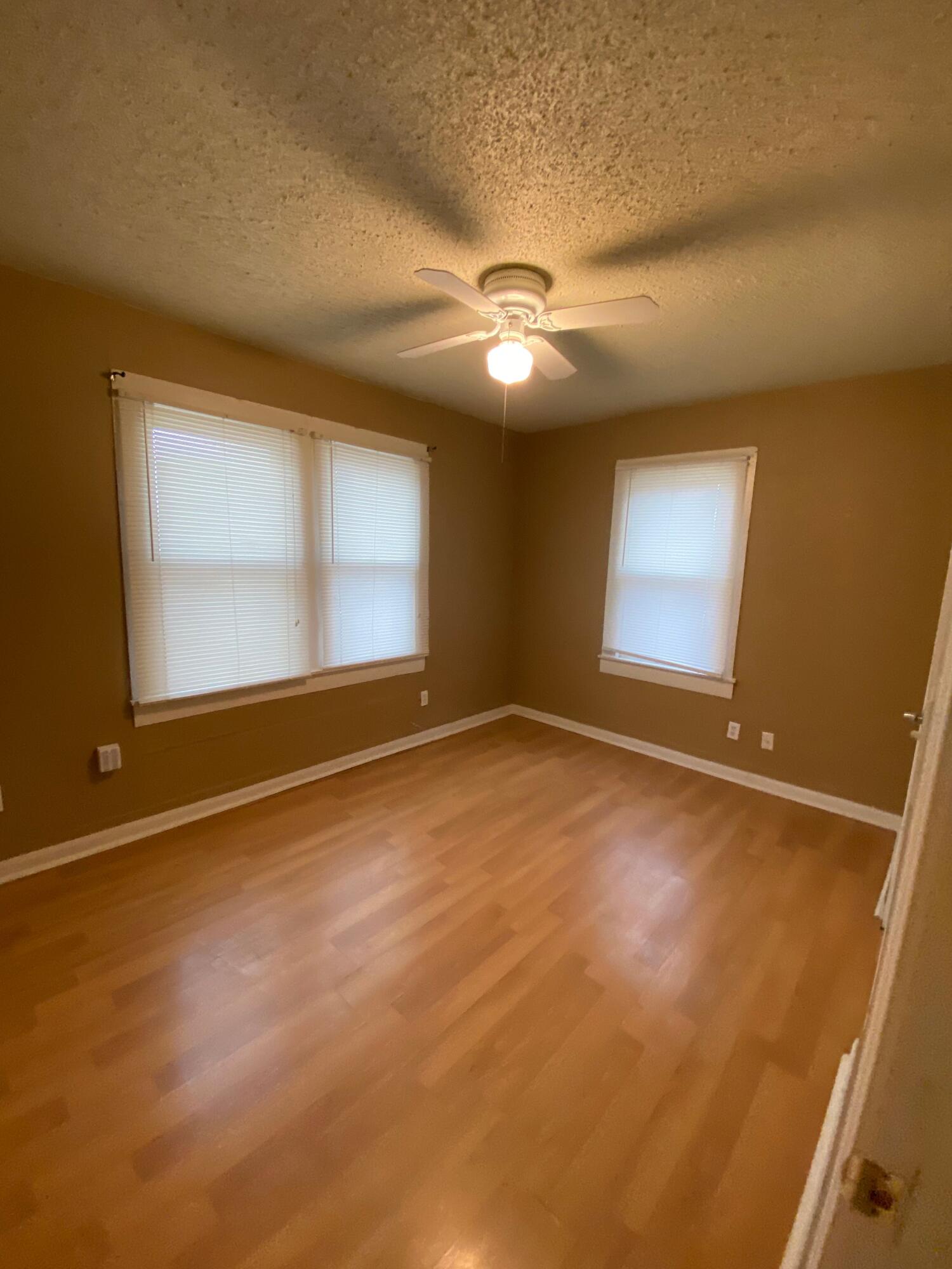 2111 25th Street Property Photo 7