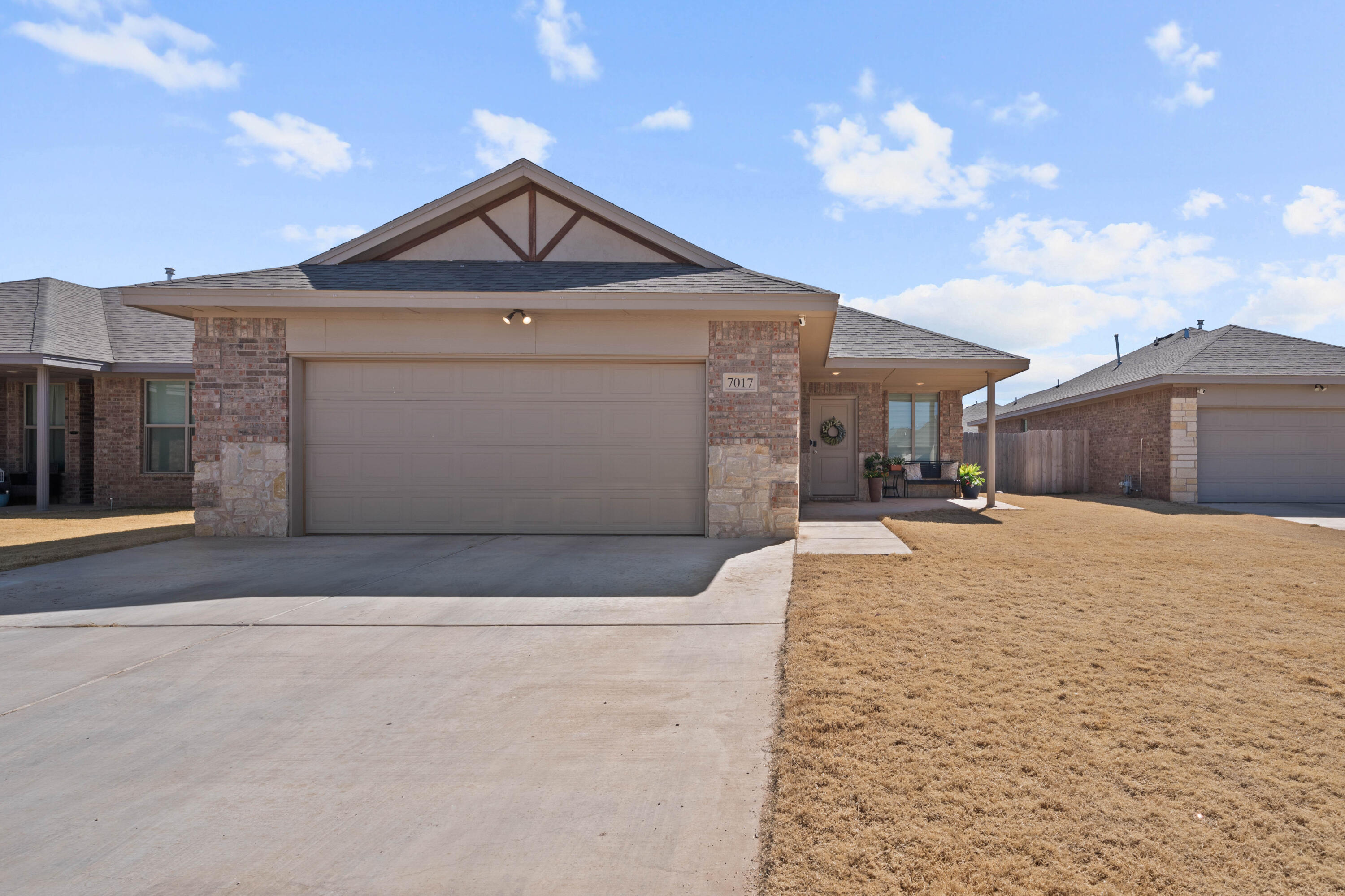 7017 11th Street Property Photo 1