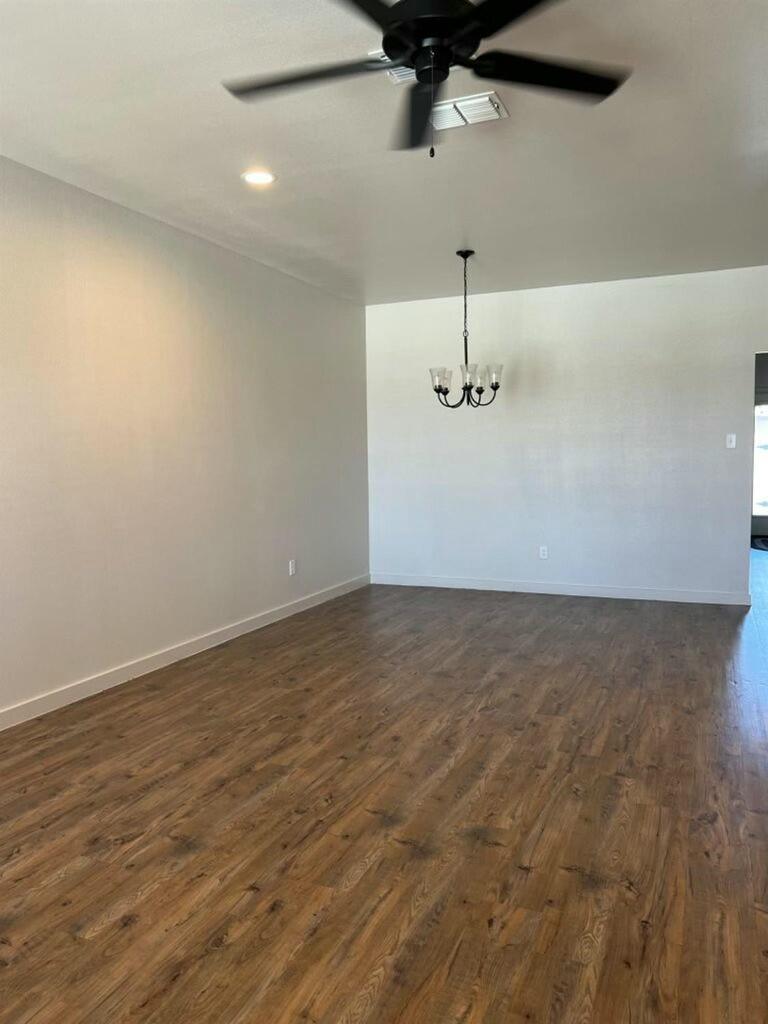 1107 N 7th Street Property Photo 8