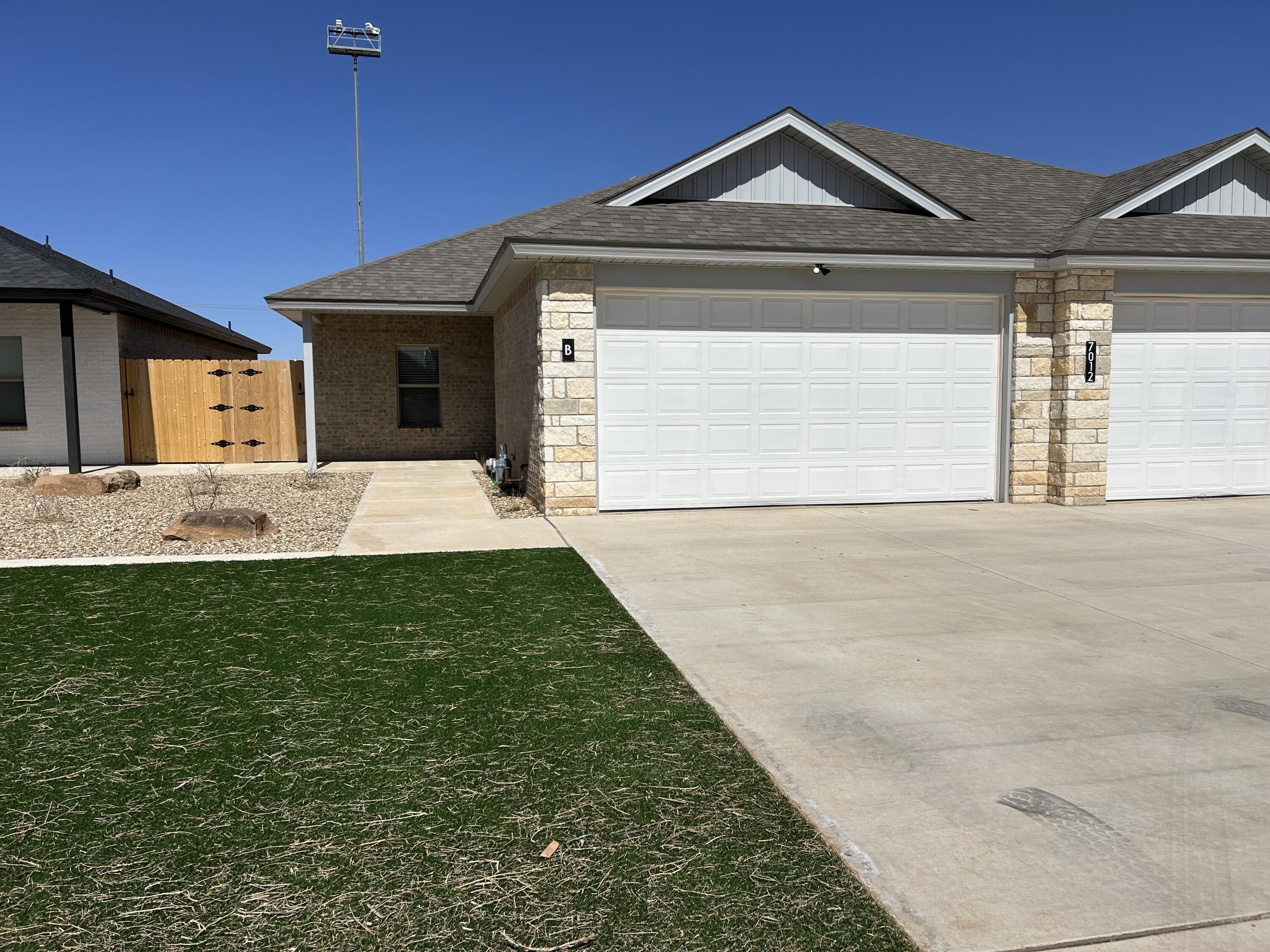 7012 40th Street, B Property Photo 1