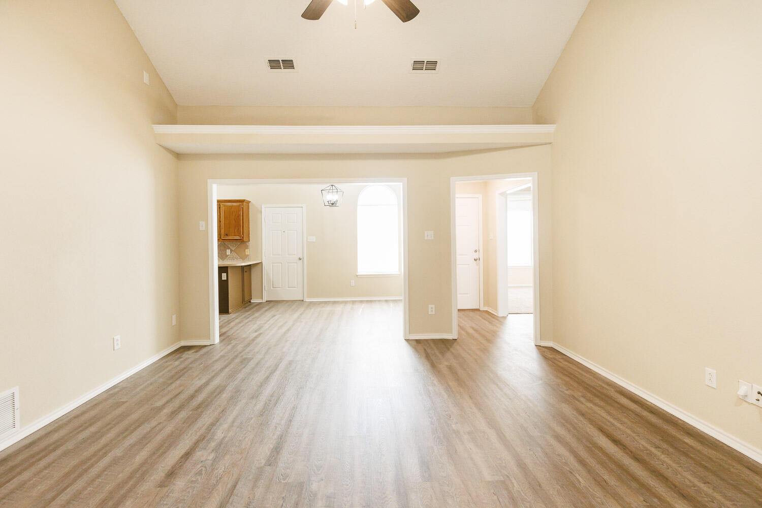 2104 94th Street Property Photo 7
