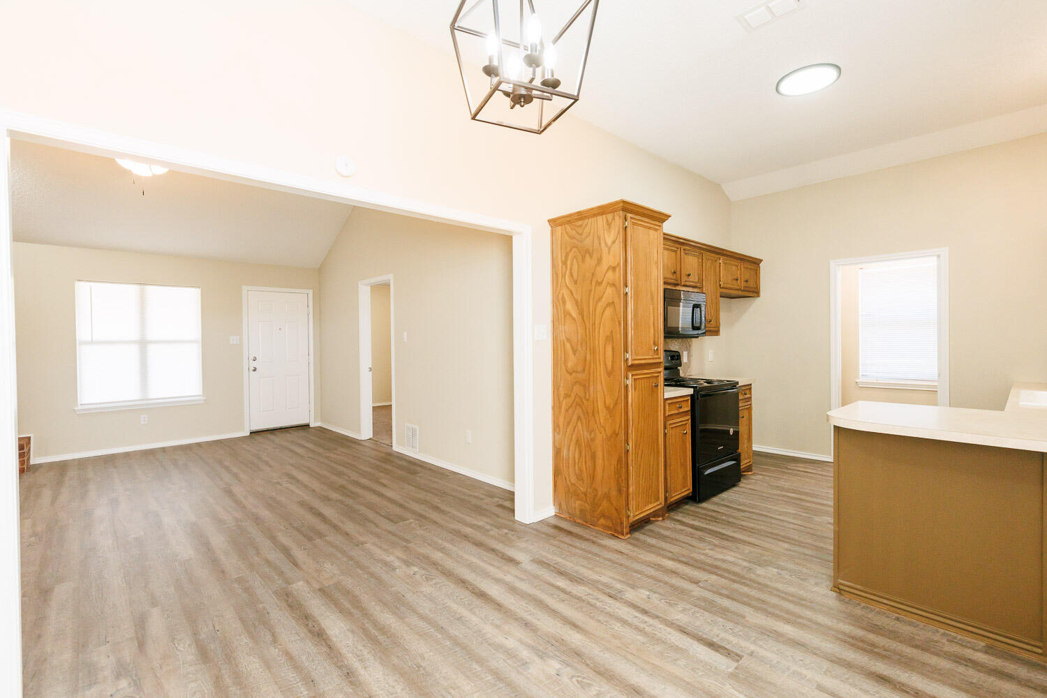 2104 94th Street Property Photo 9
