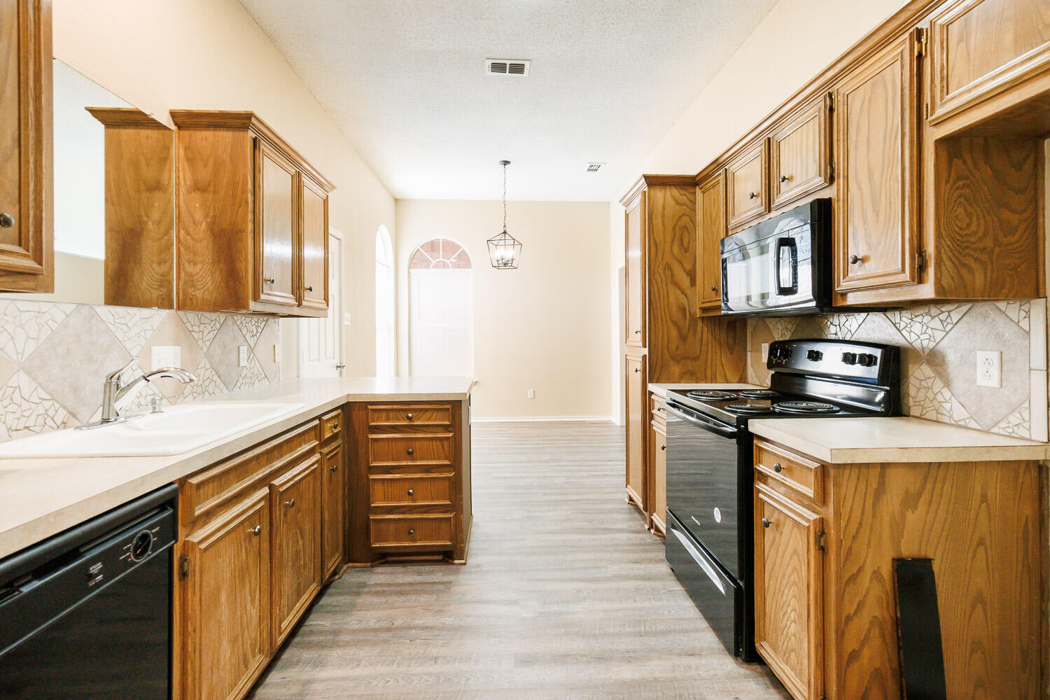 2104 94th Street Property Photo 14