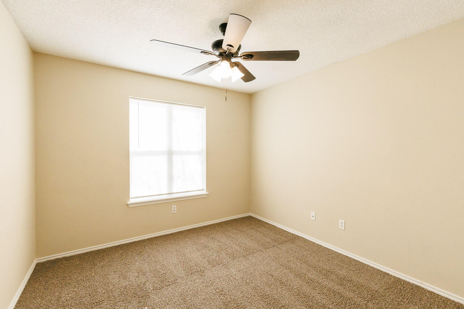 2104 94th Street Property Photo 27