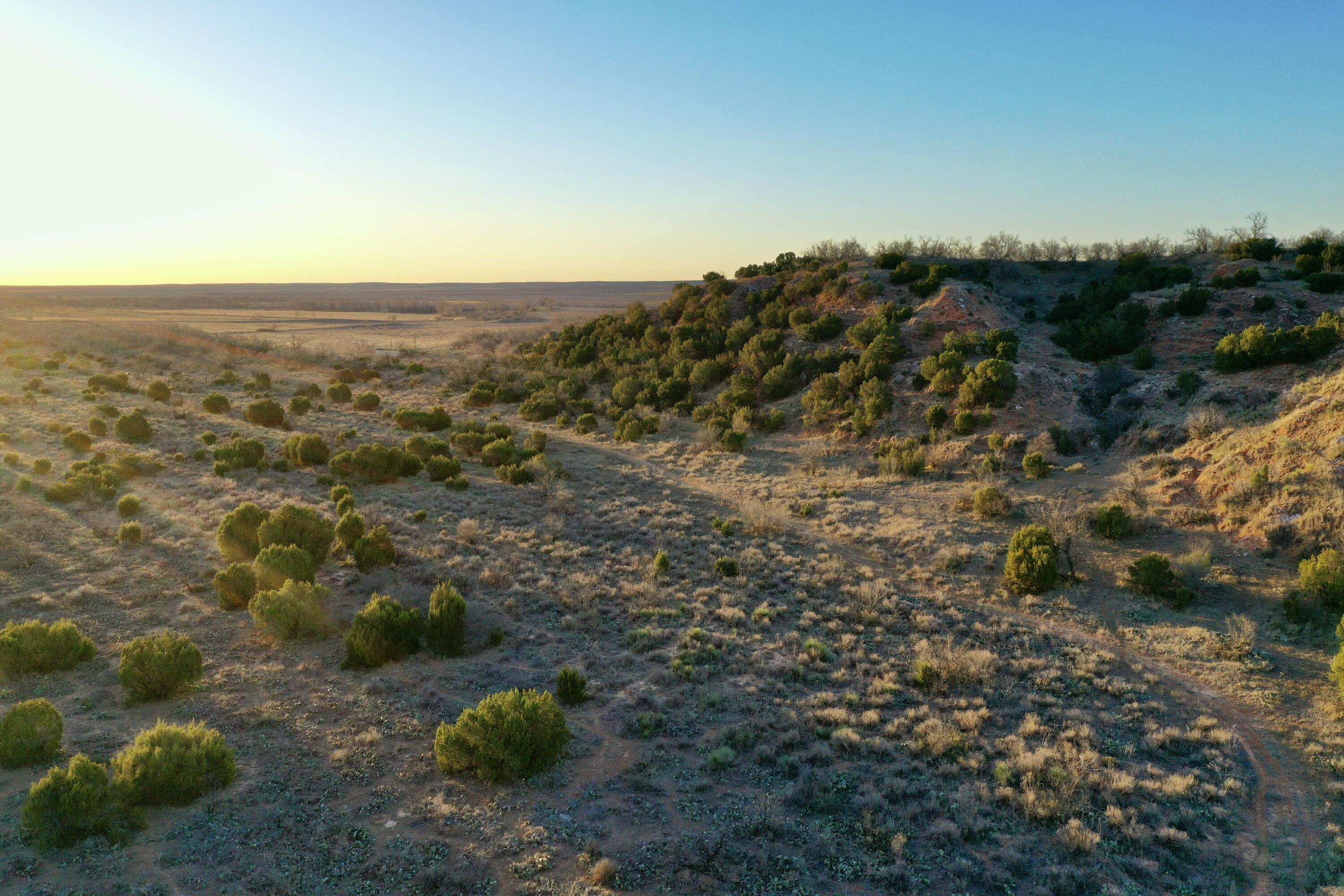 Fm657 Property Photo 1