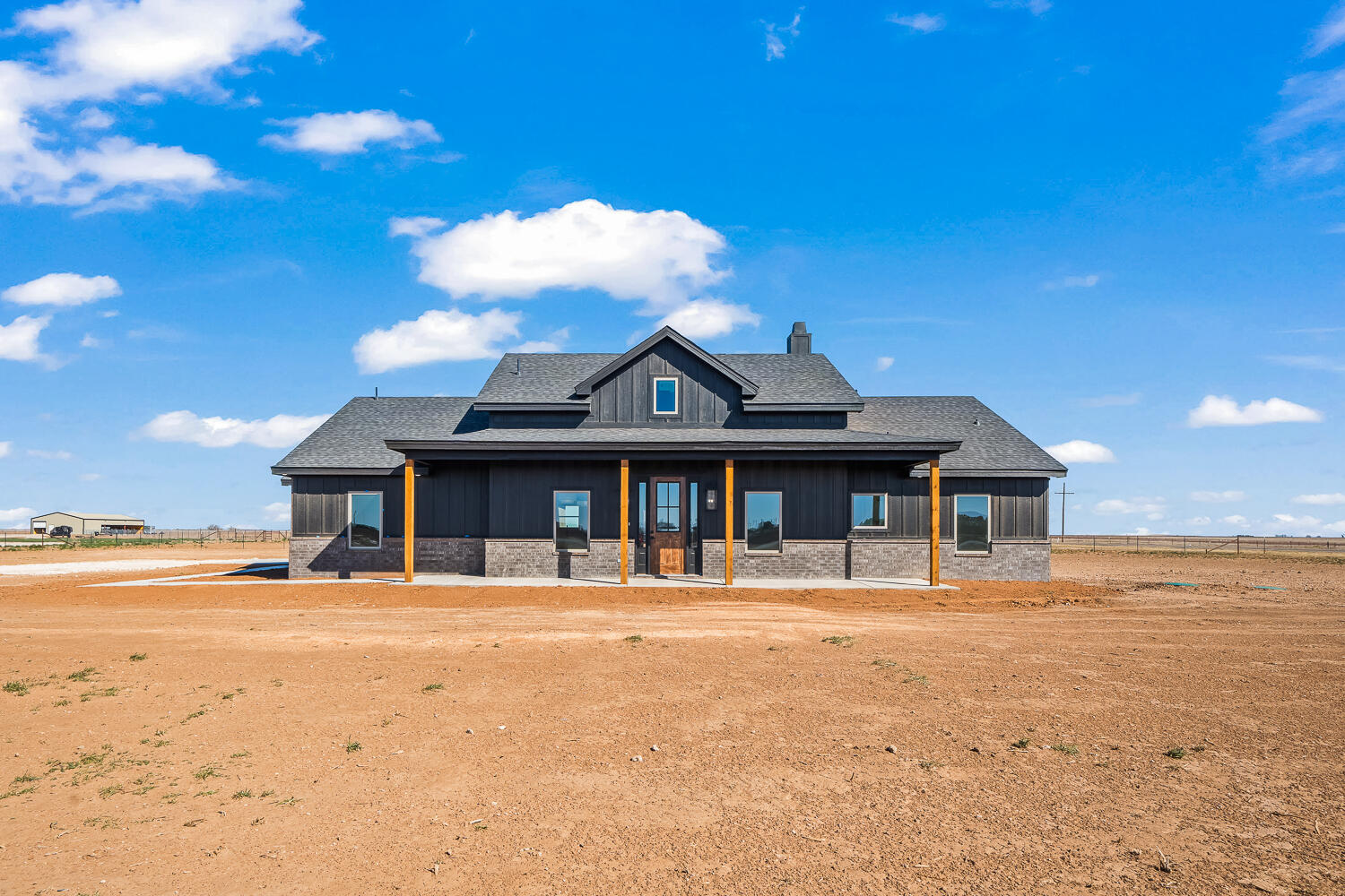 7215 E F M 1294 Property Photo 1
