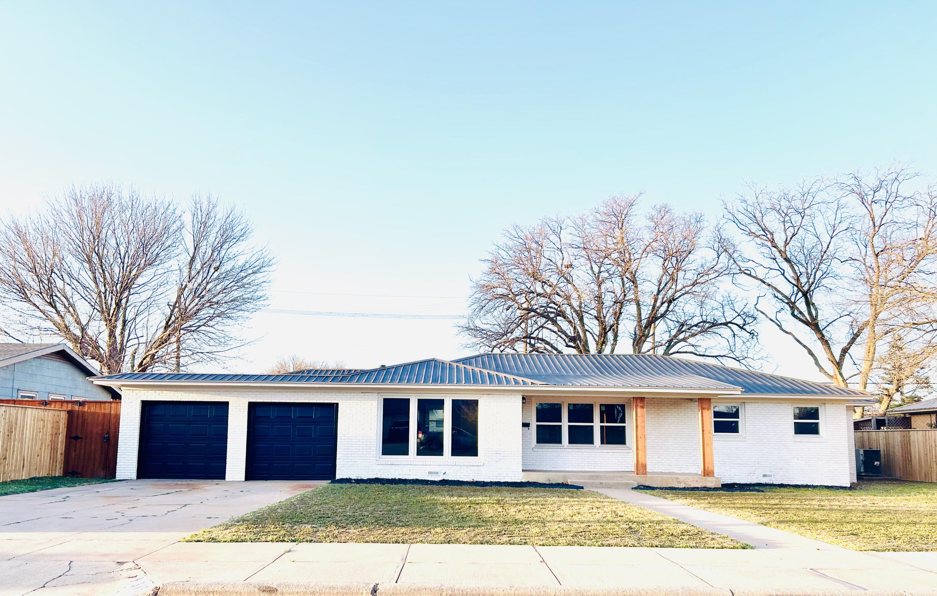 1318 58th Place Property Photo