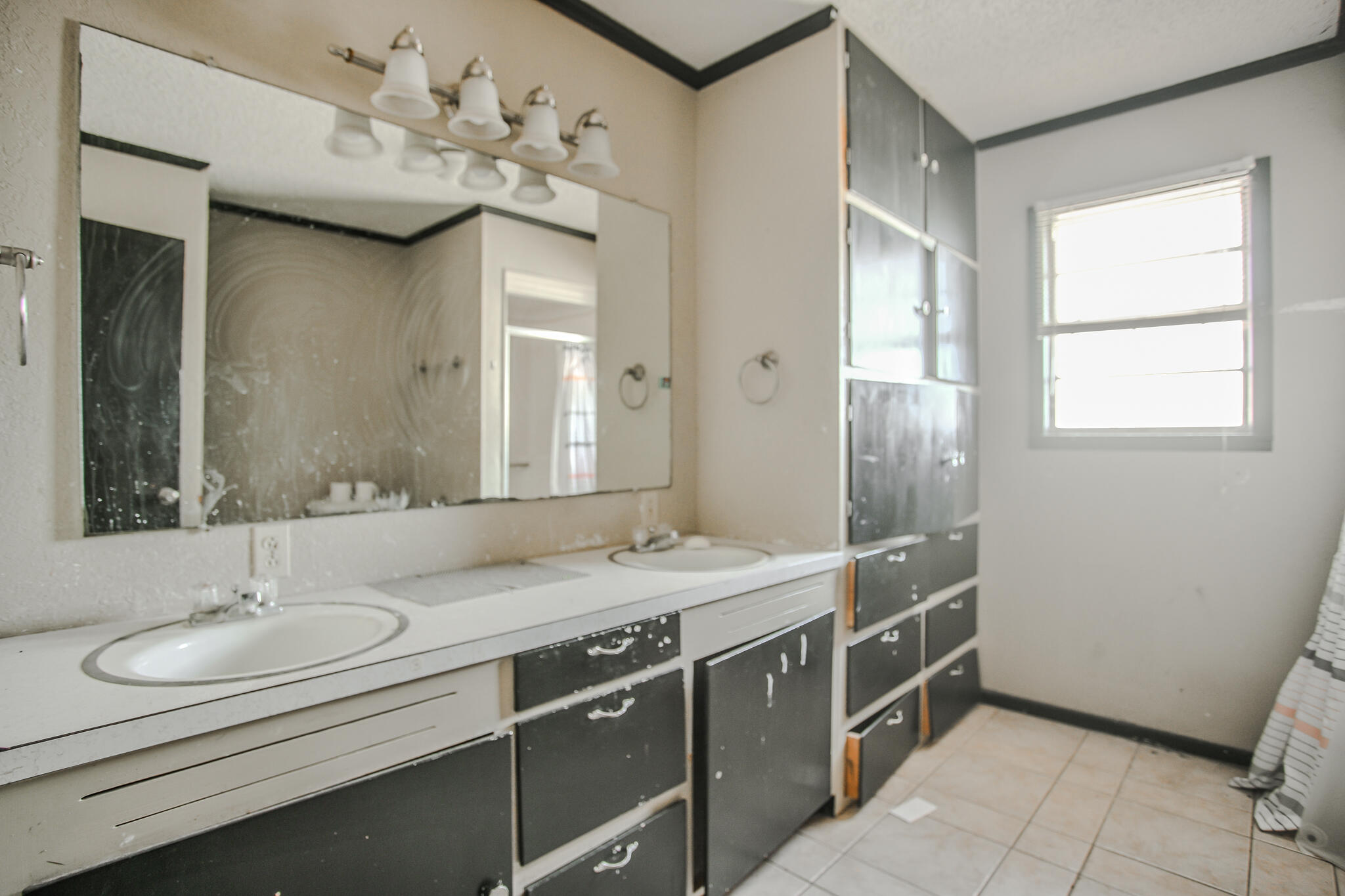 816 Cedar Street Property Photo 23