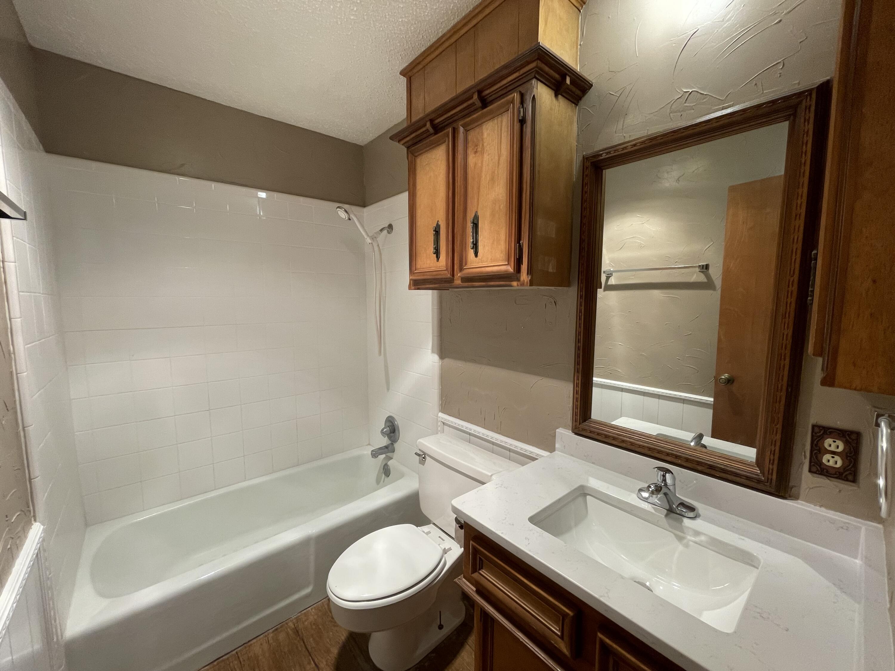 4822 73rd Street Property Photo 6