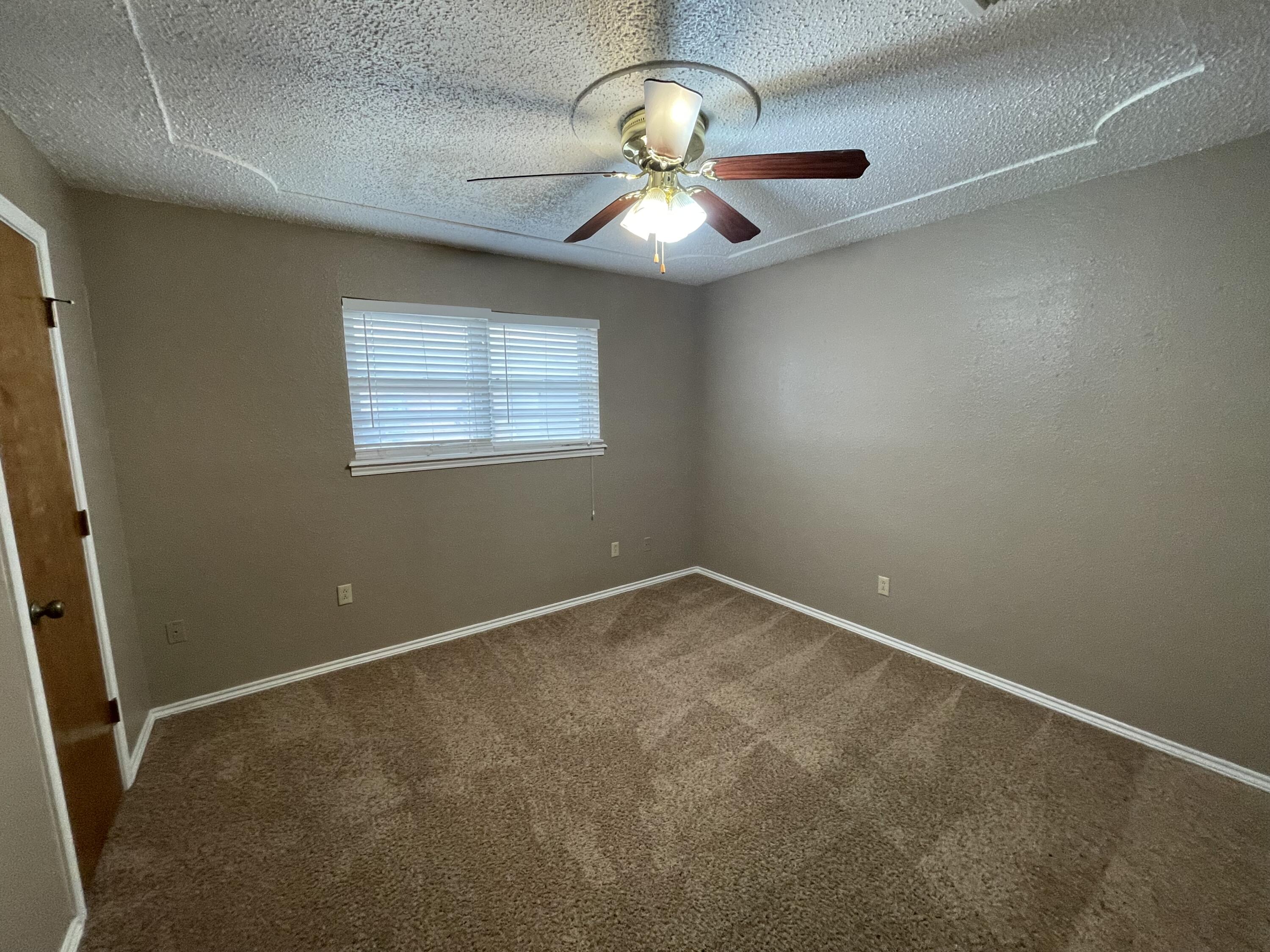 4822 73rd Street Property Photo 7