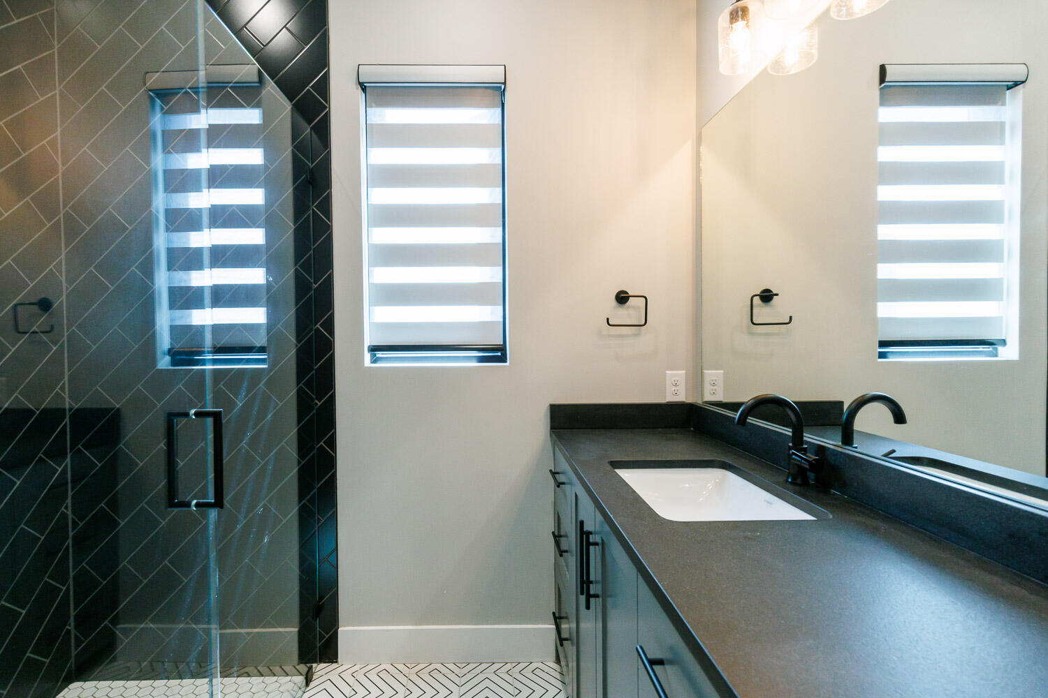 11709 Utica Avenue Property Photo 60