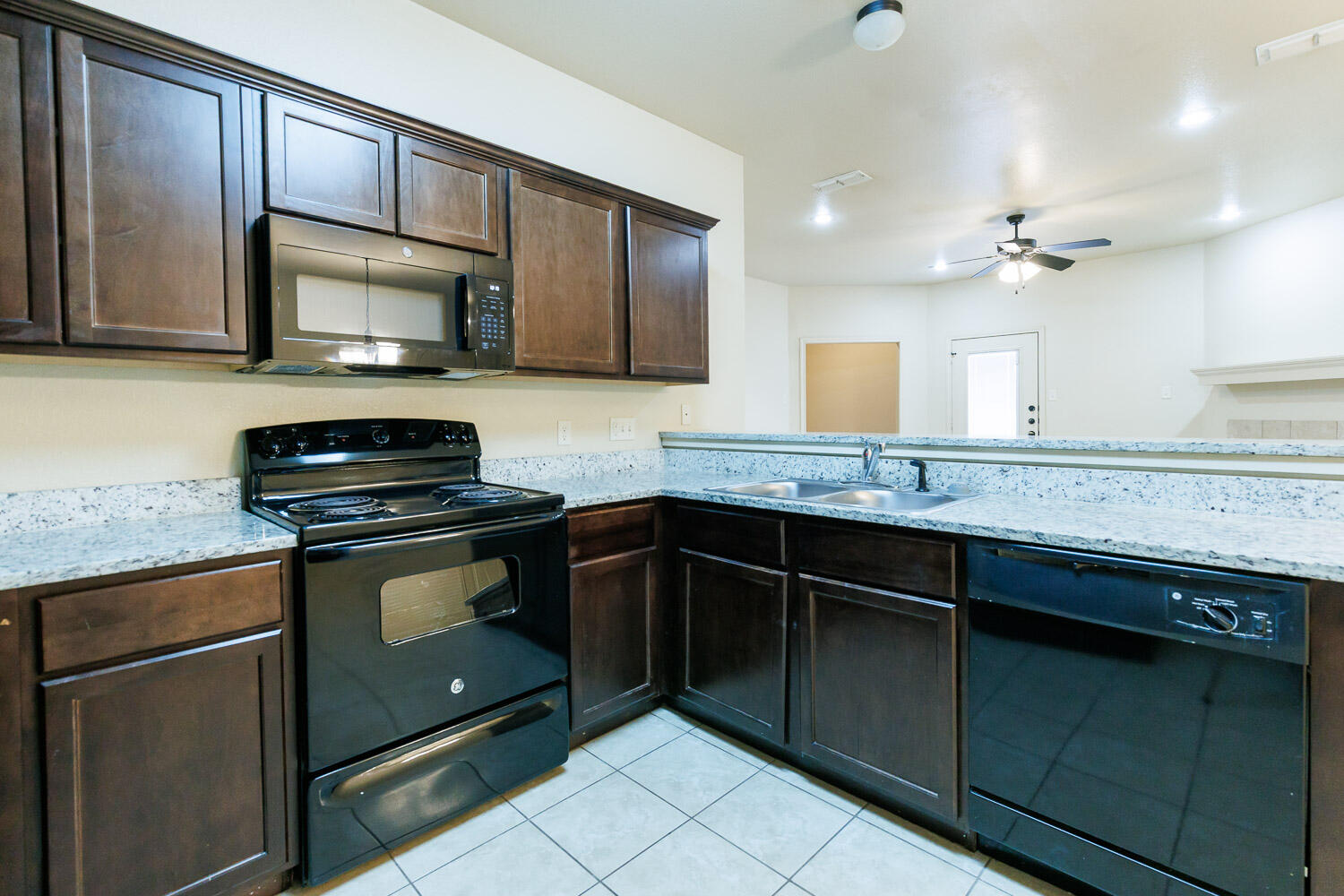 3101 112th Street Property Photo 4