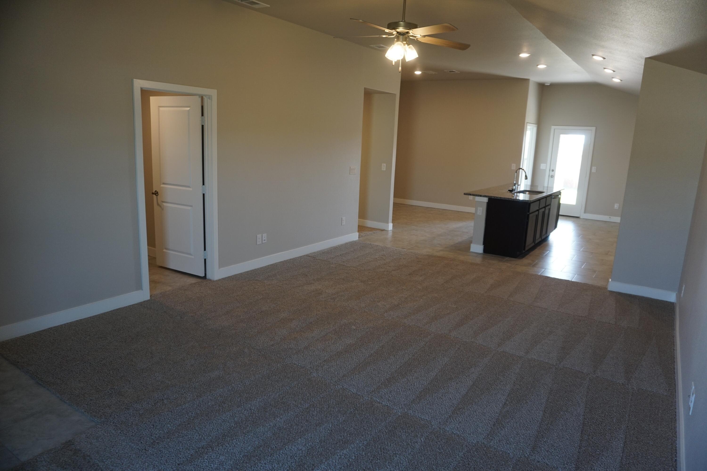 7517 31st Street Property Photo 2