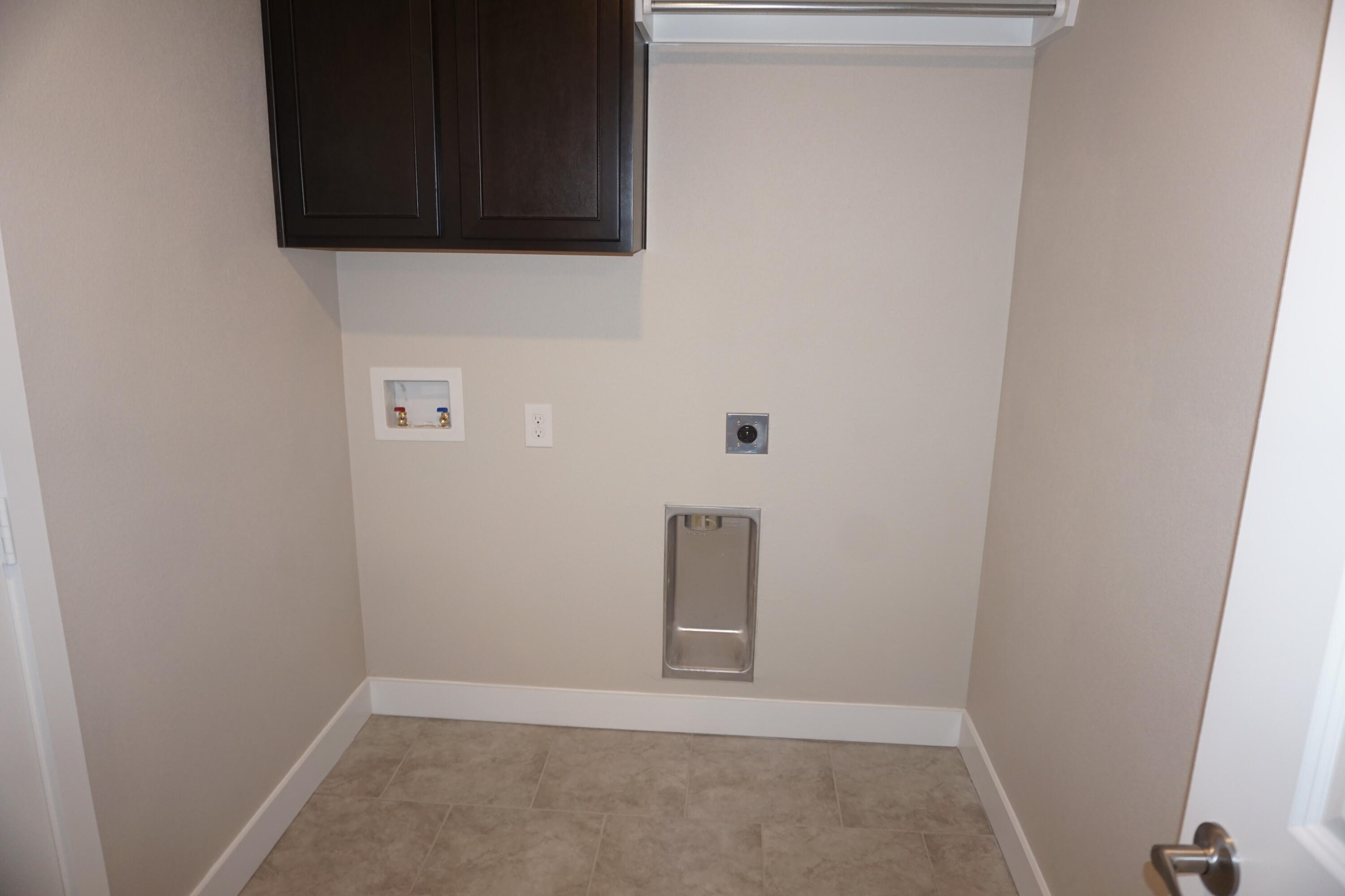 7517 31st Street Property Photo 6