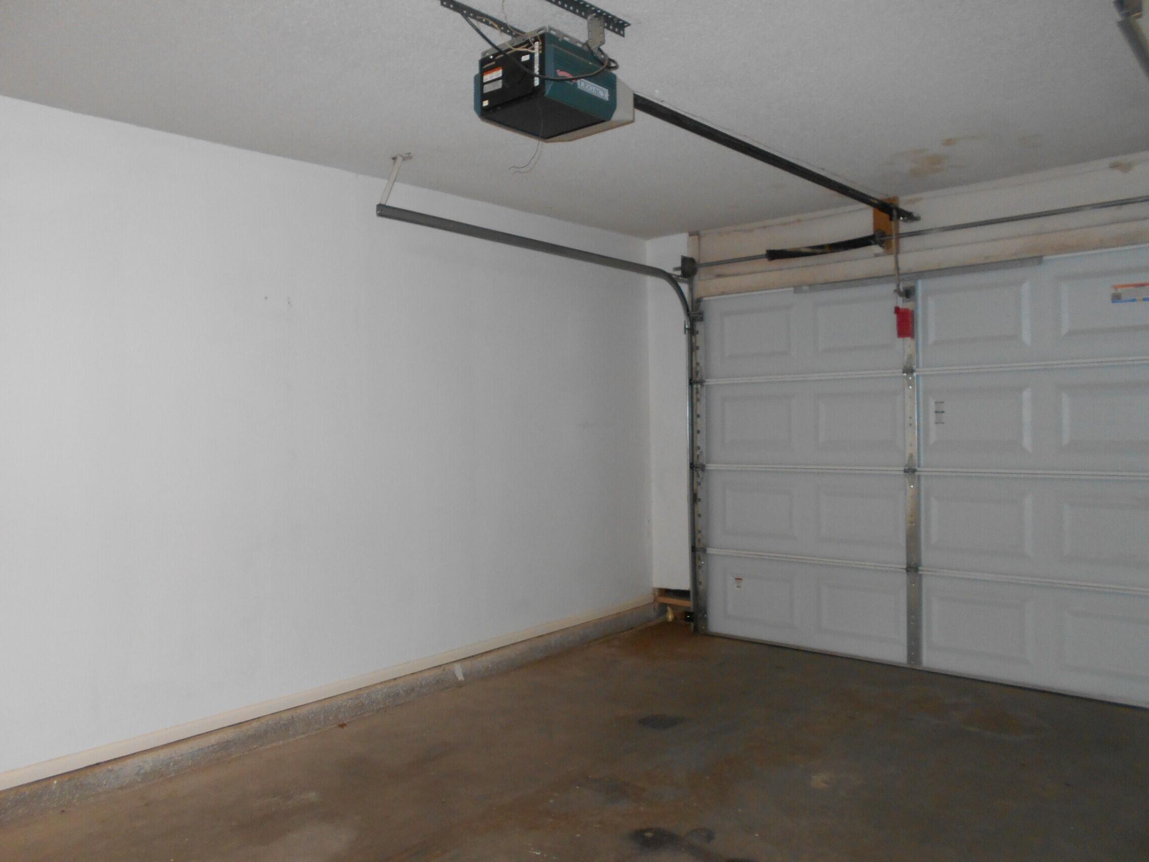 7405 Utica Avenue, B Property Photo 12