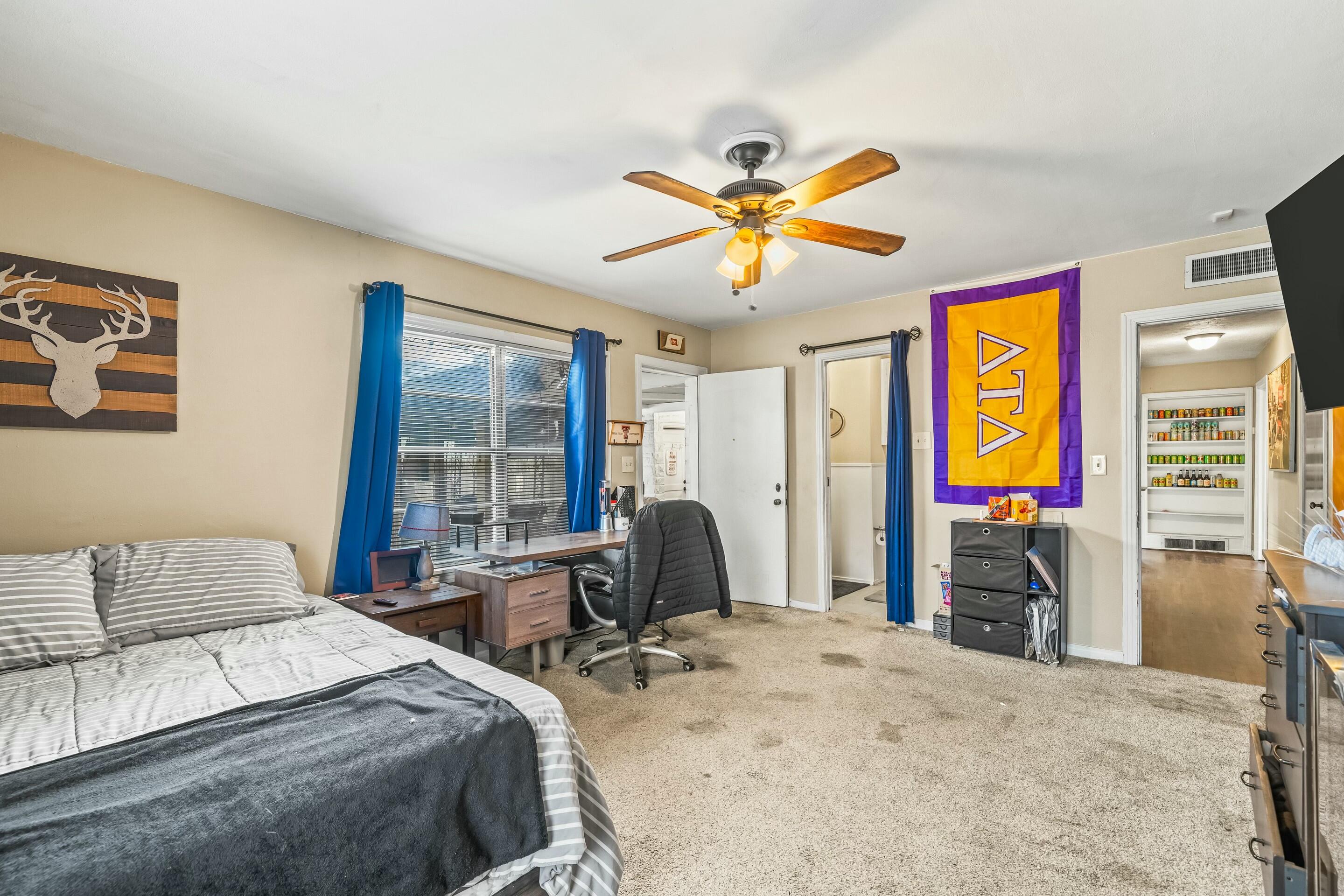 2517 30th Street Property Photo 9
