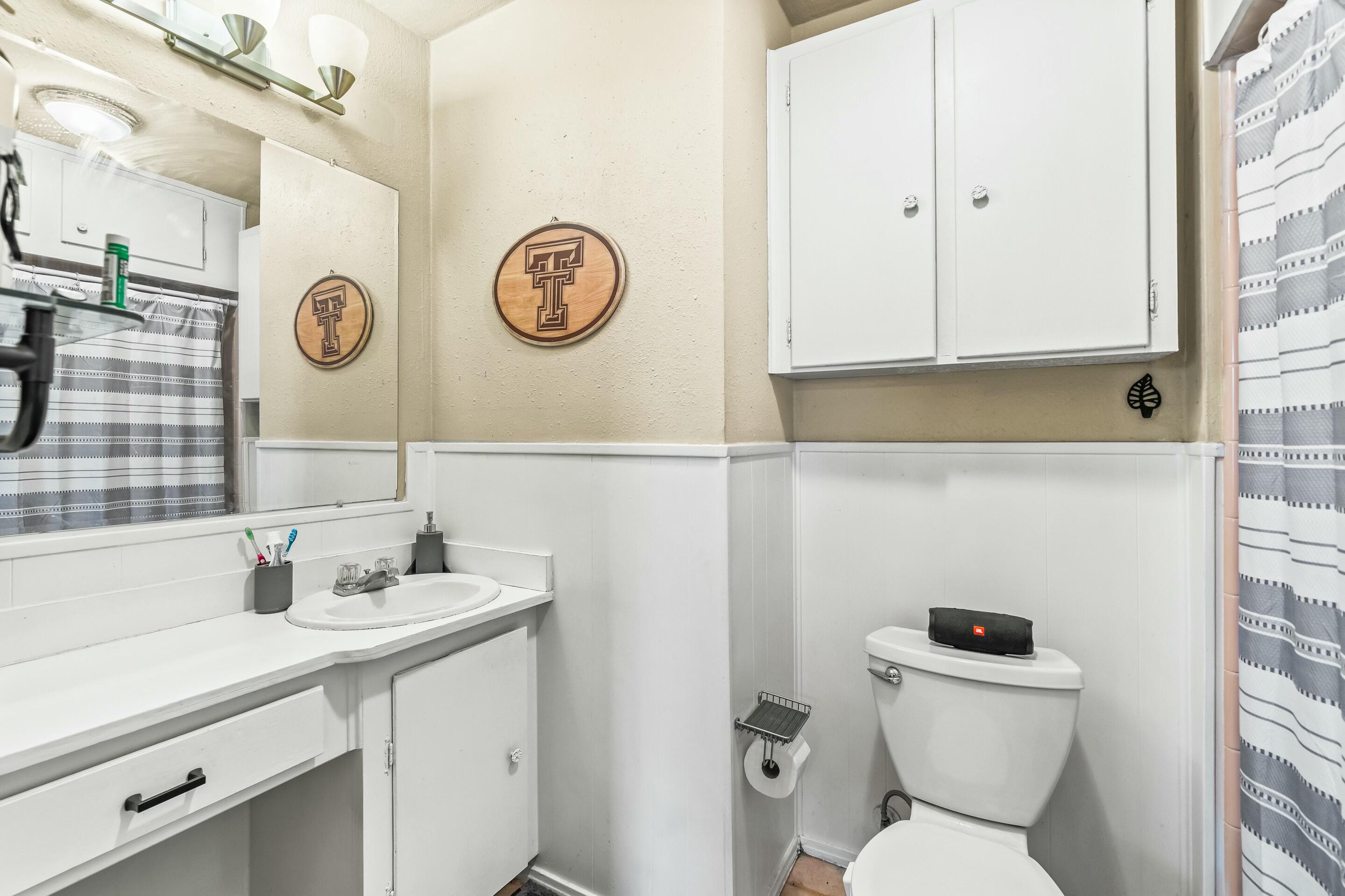 2517 30th Street Property Photo 10