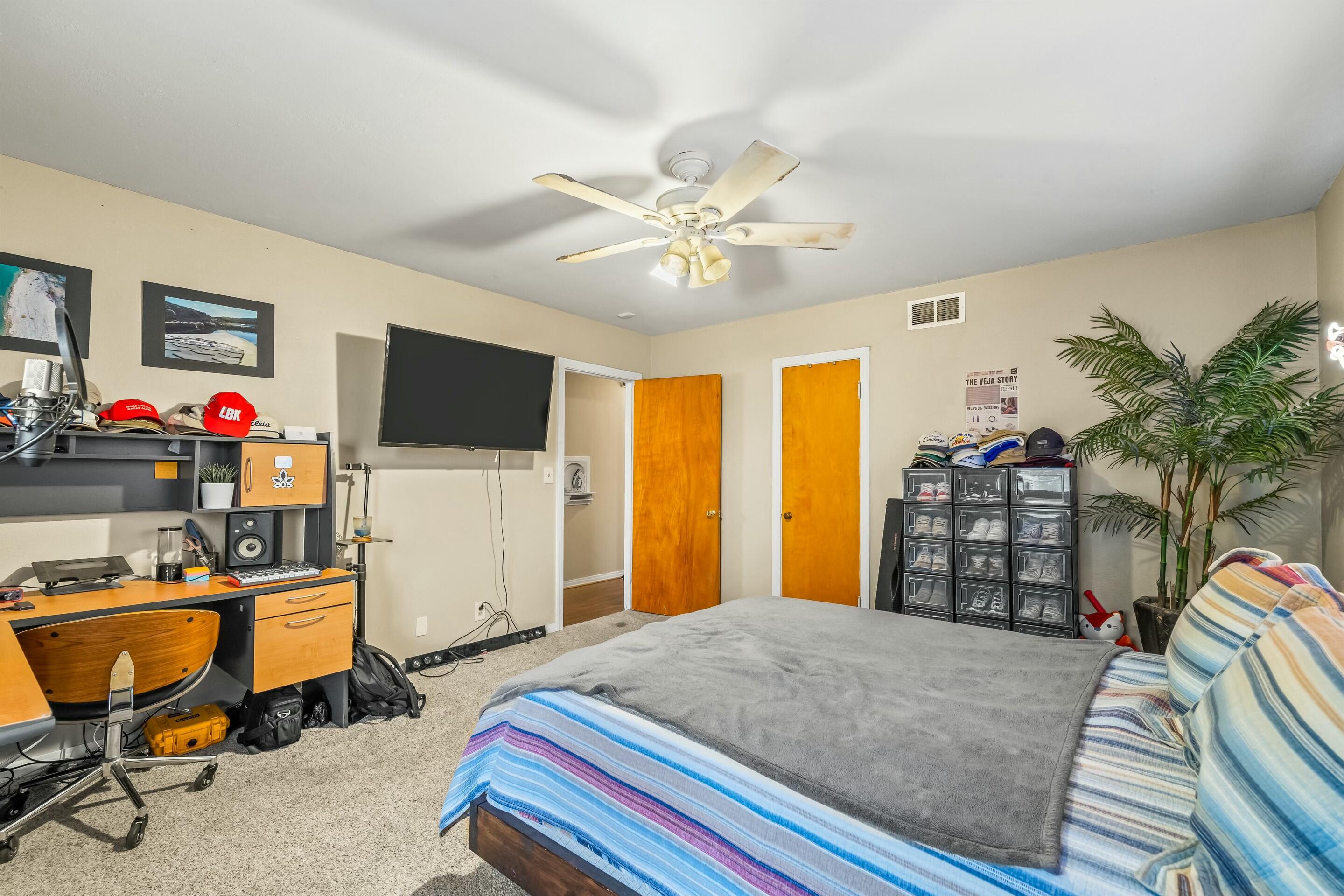 2517 30th Street Property Photo 11