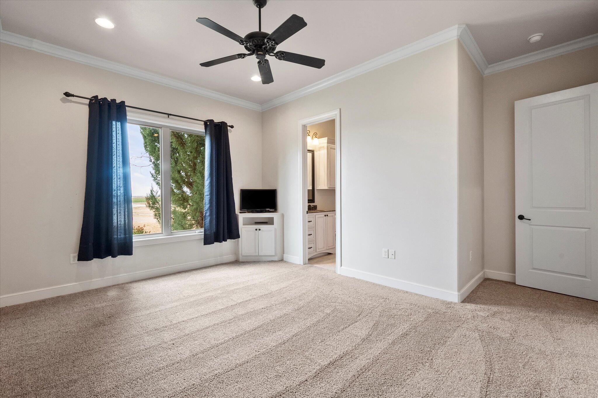 8219 Fm 2641 Property Photo 44
