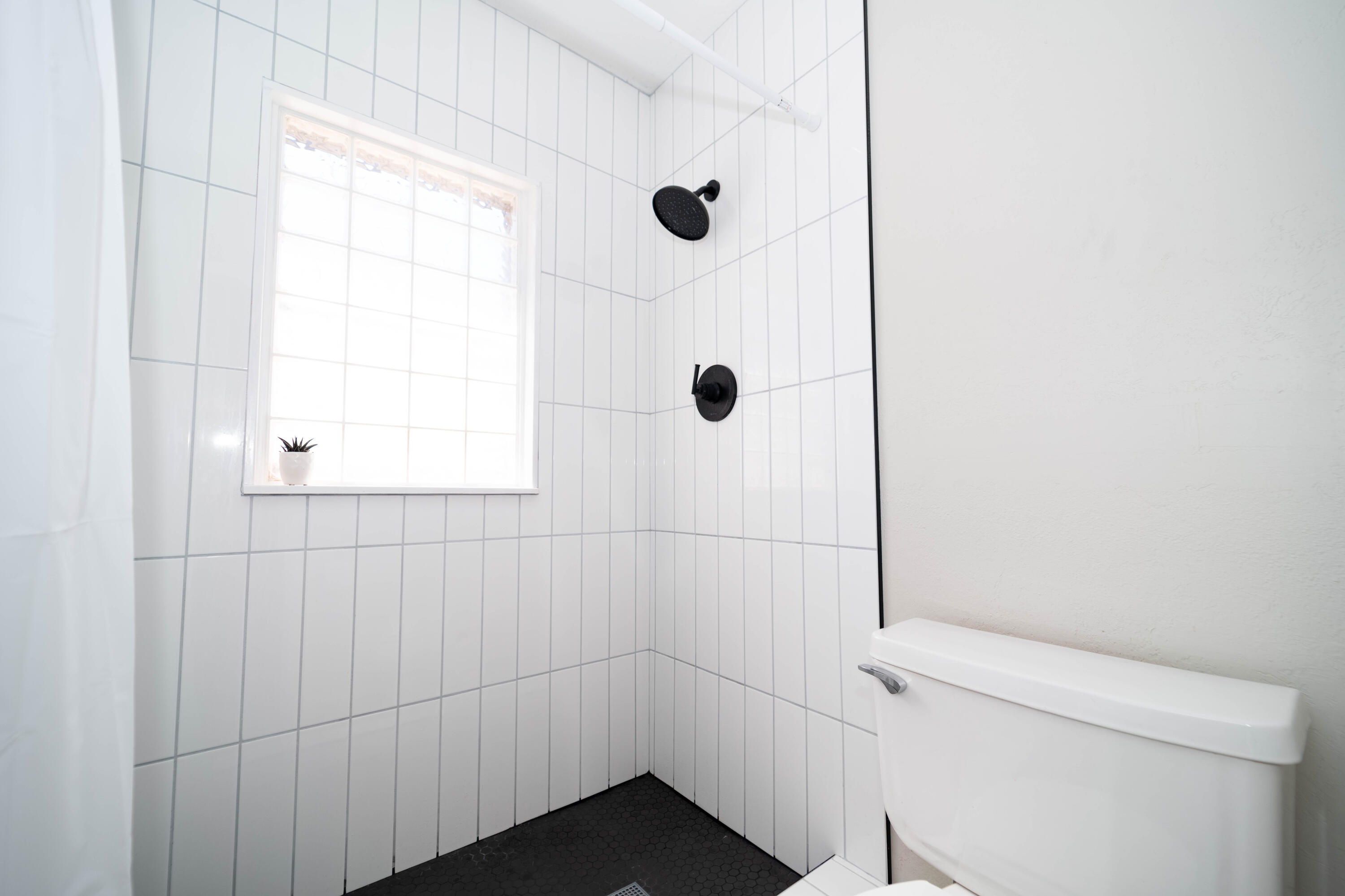 2507 28th Street Property Photo 9