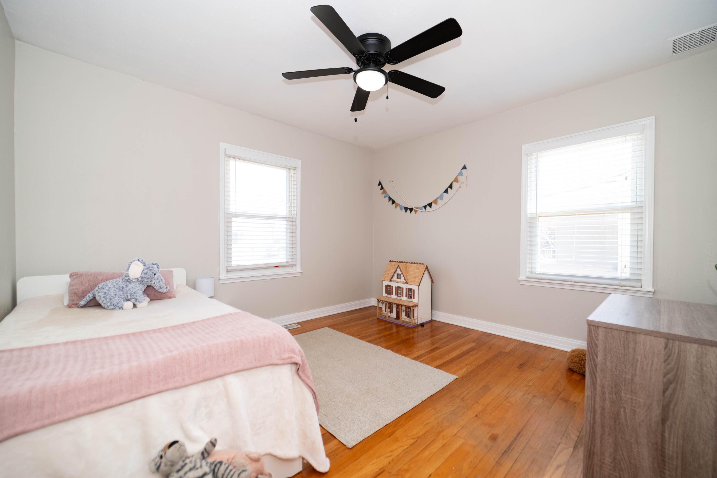 2507 28th Street Property Photo 21