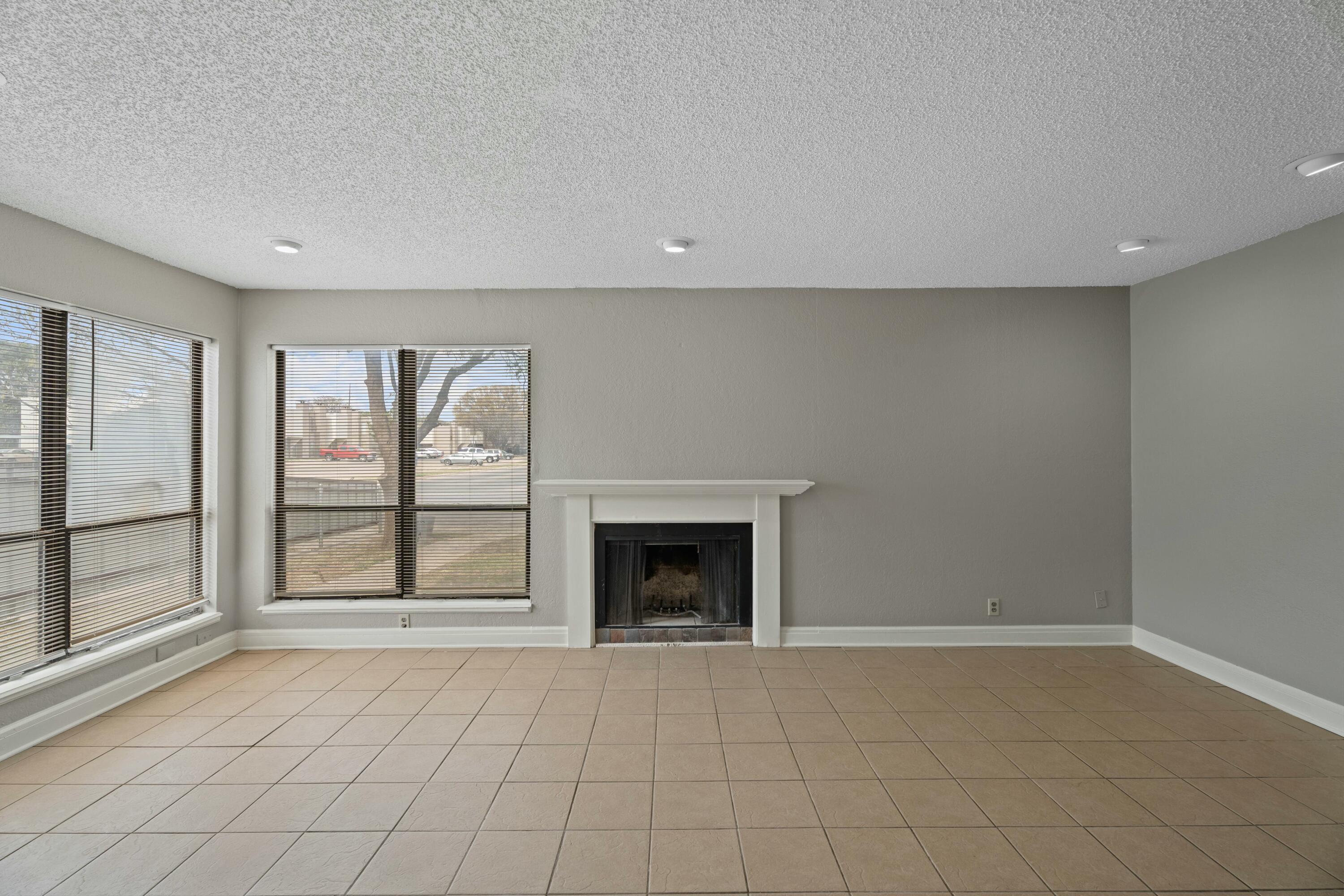 4705 58th Street, B Property Photo 2