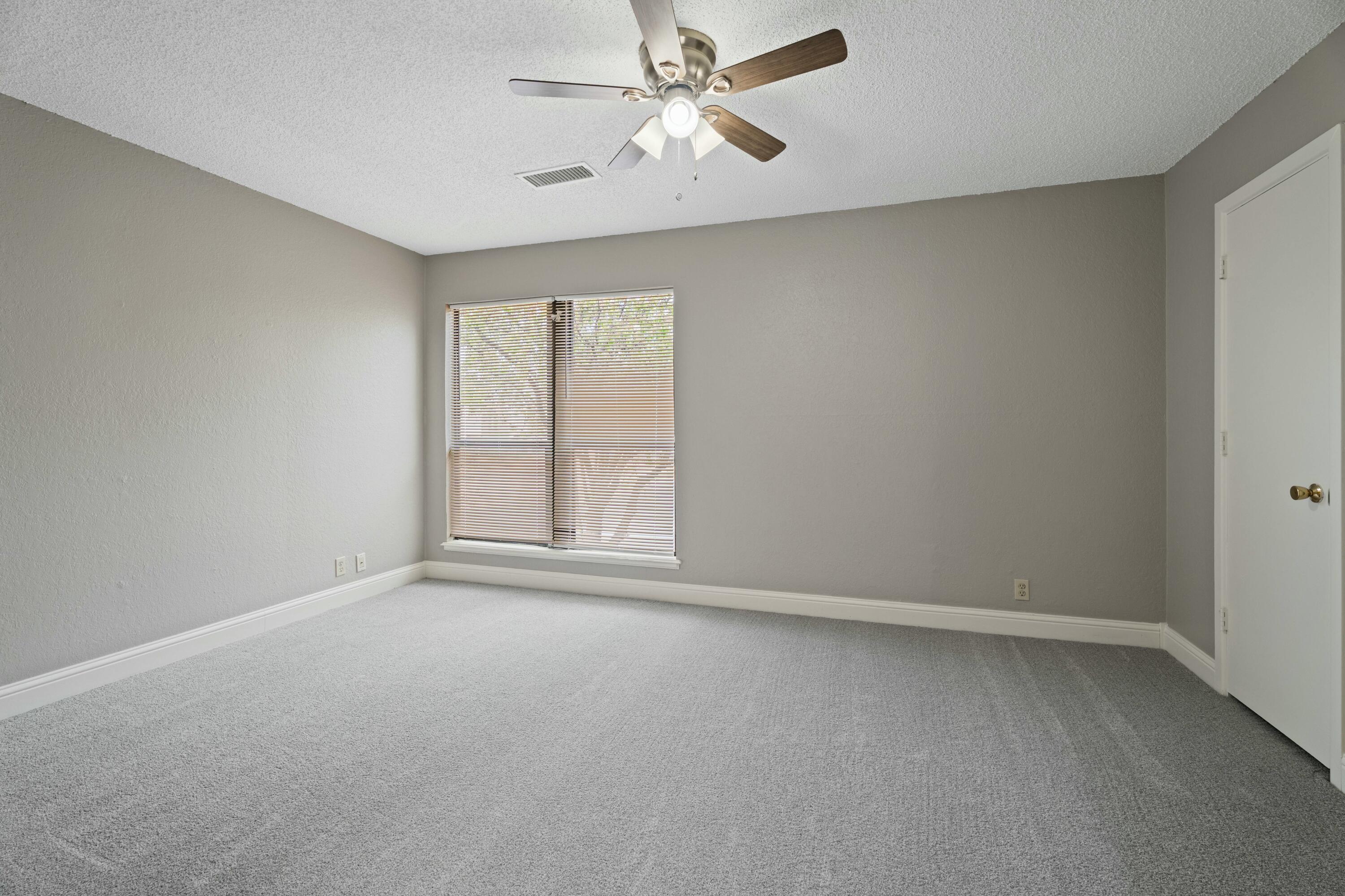 4705 58th Street, B Property Photo 7