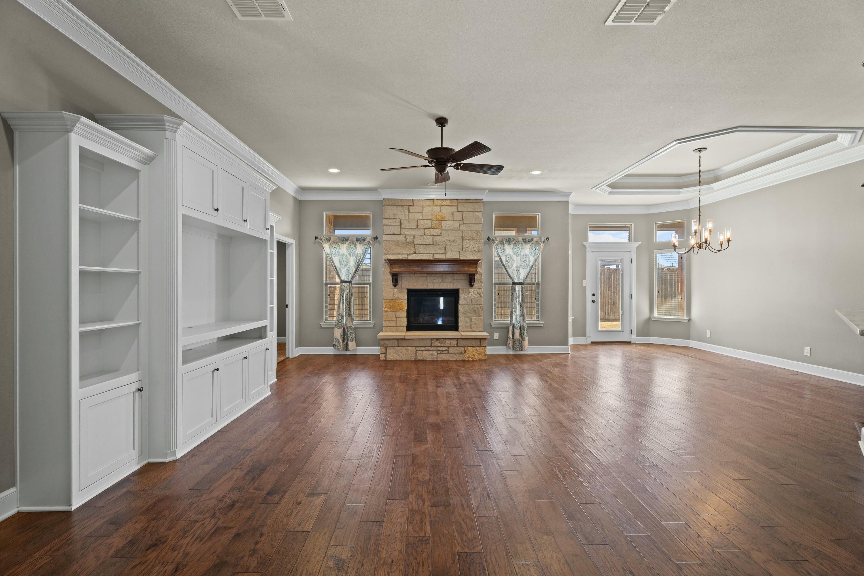310 Manchester Avenue Property Photo 4