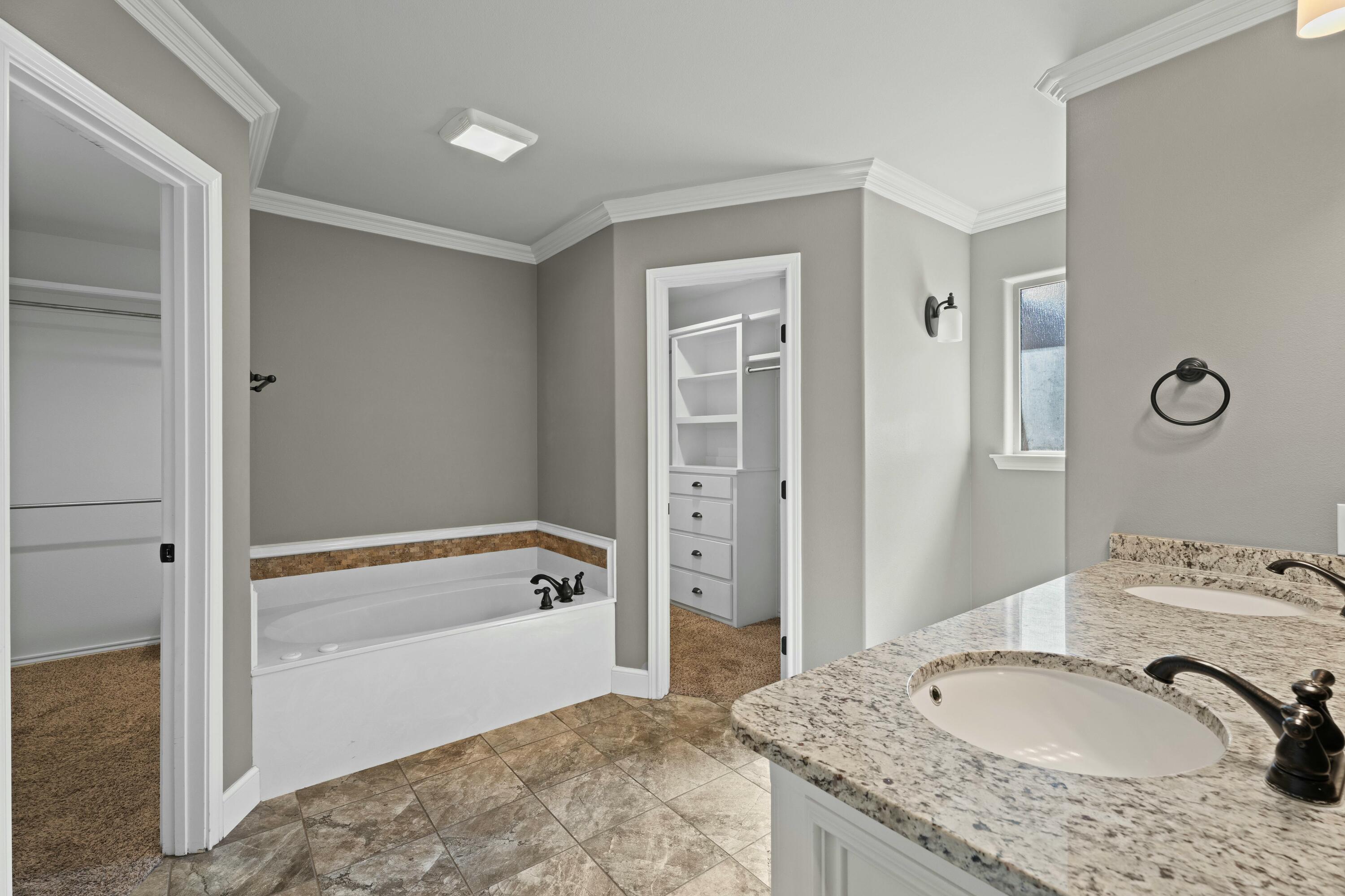 310 Manchester Avenue Property Photo 15